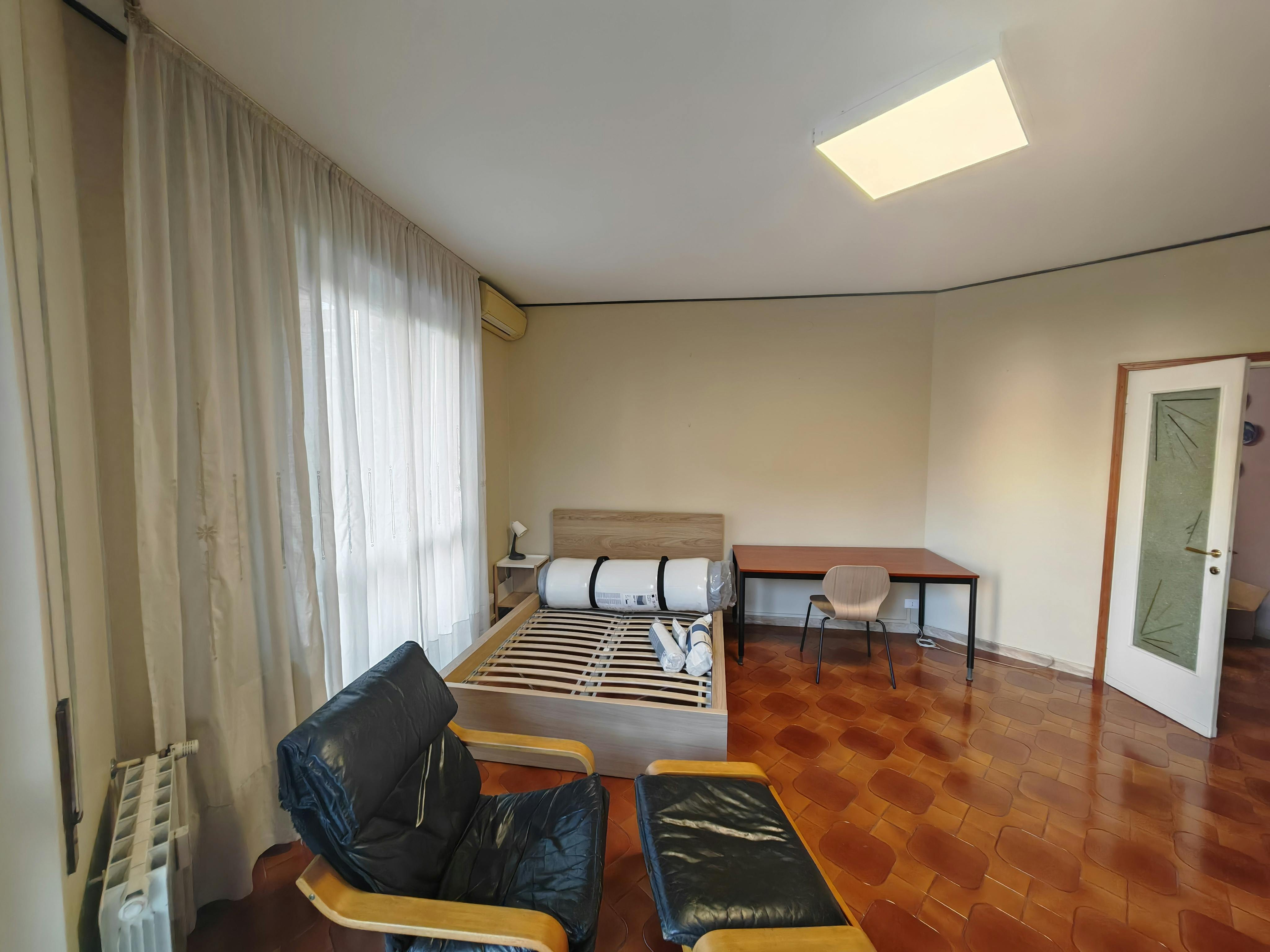 Via Sant'Ampellio, Milan preview