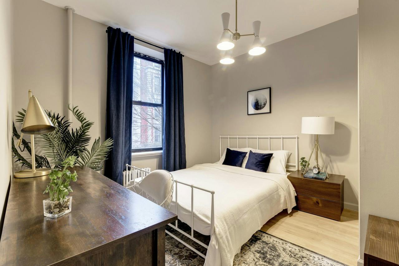 Apartamento en alquiler por 2109 € al mes en New York City, West 136th Street
