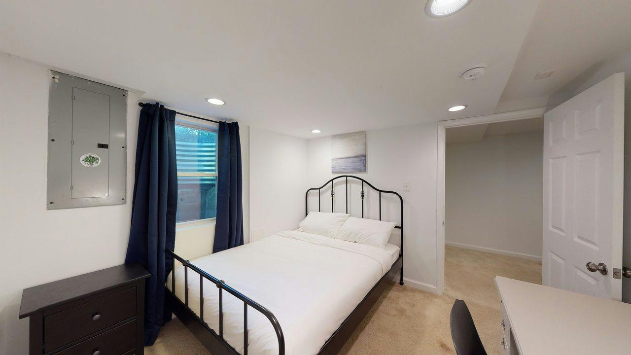 Квартира за оренду для $1,675 на місяць у Washington, D.C., 11th Street Northwest