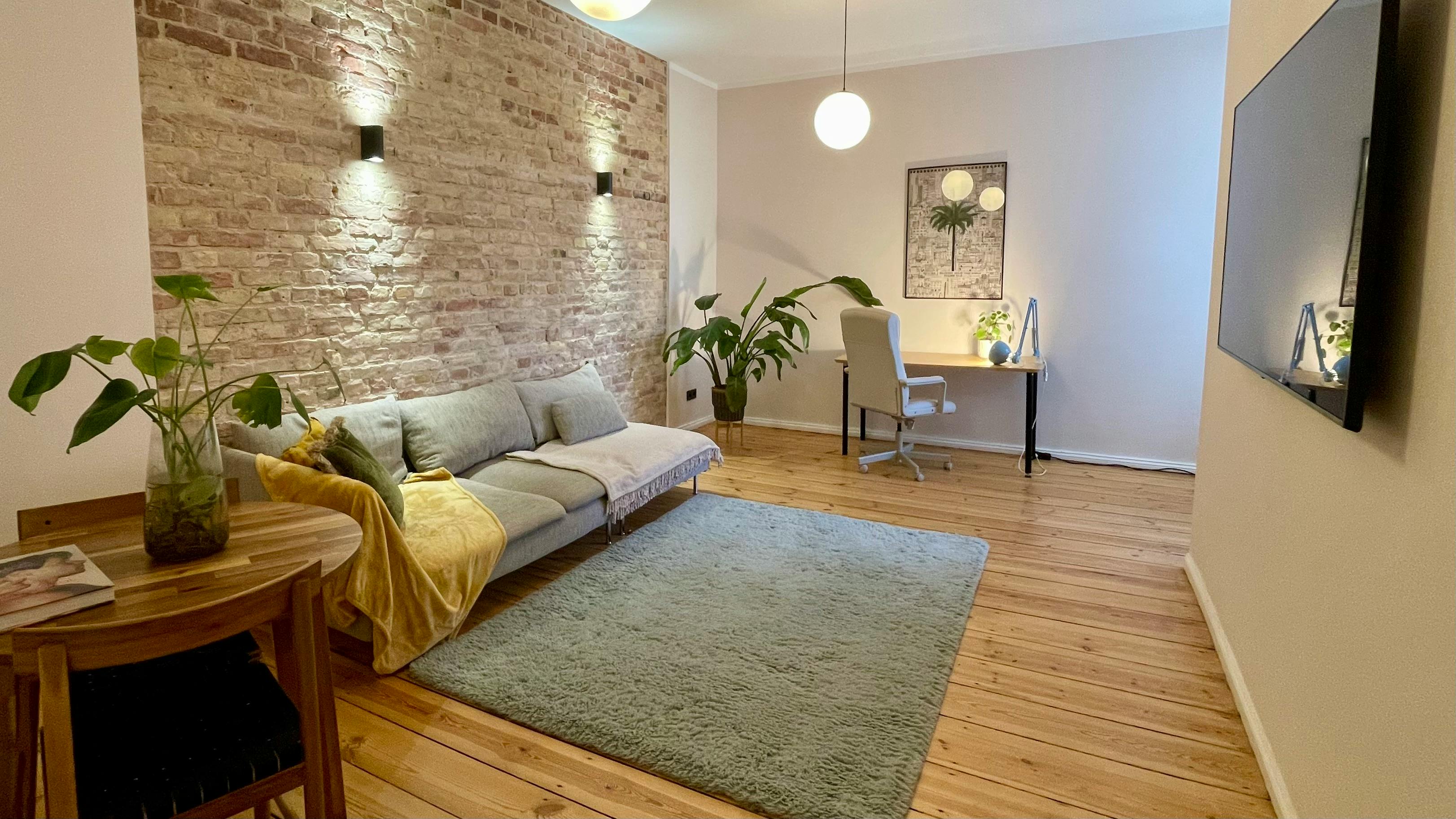 Apartment for rent for €1,890 per month in Berlin, Südstern