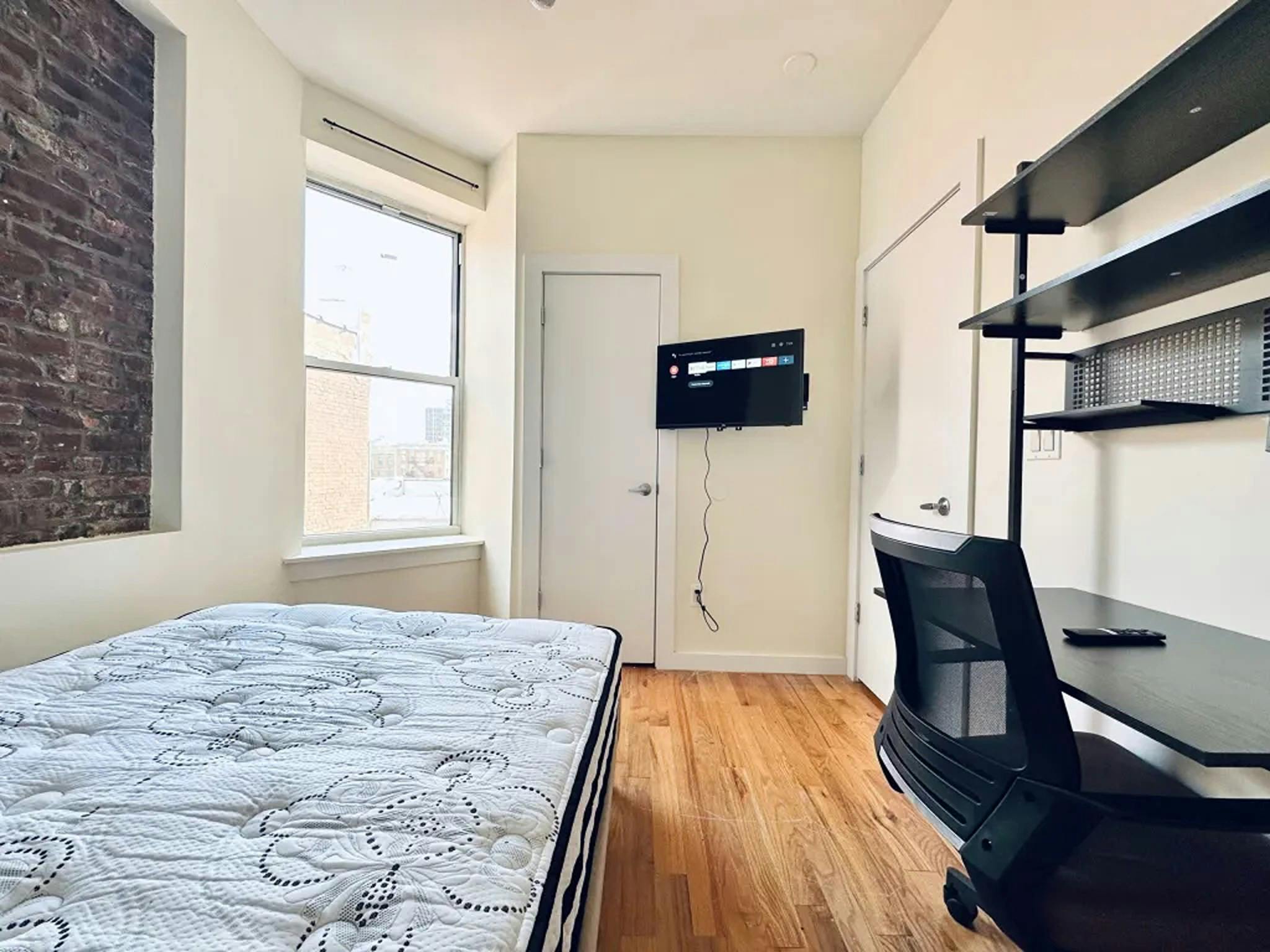 Apartment for rent for $1,210 per month in Brooklyn, Lincoln Place