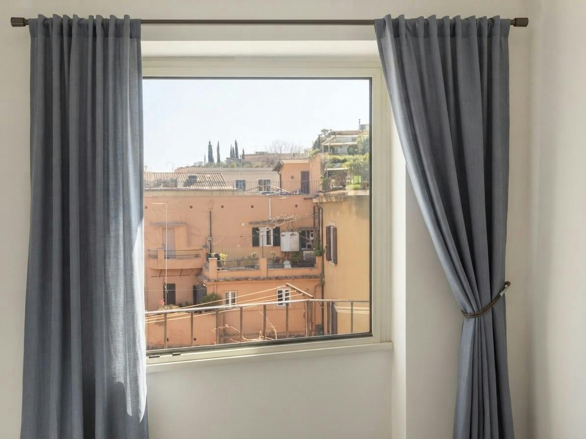 Via Garibaldi, Rome preview