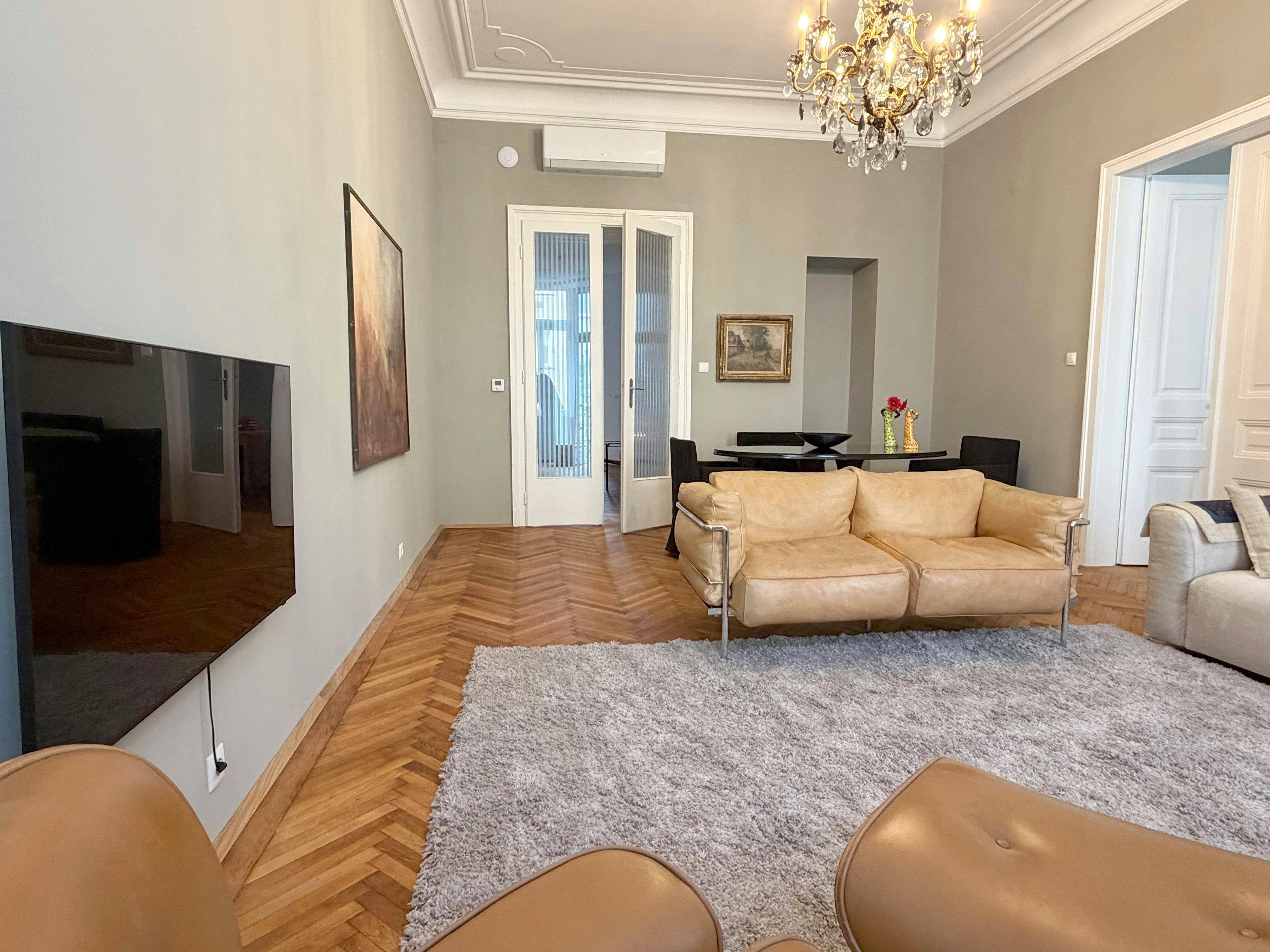 3-Bedroom Apartment in Florianigasse, Vienna (1743161) ROOM 2