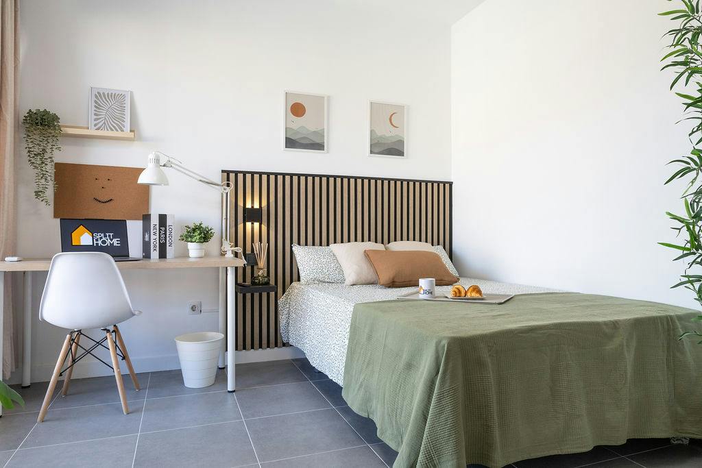 Private room for rent for €410 per month in Toledo, Calle Cristo de la Luz