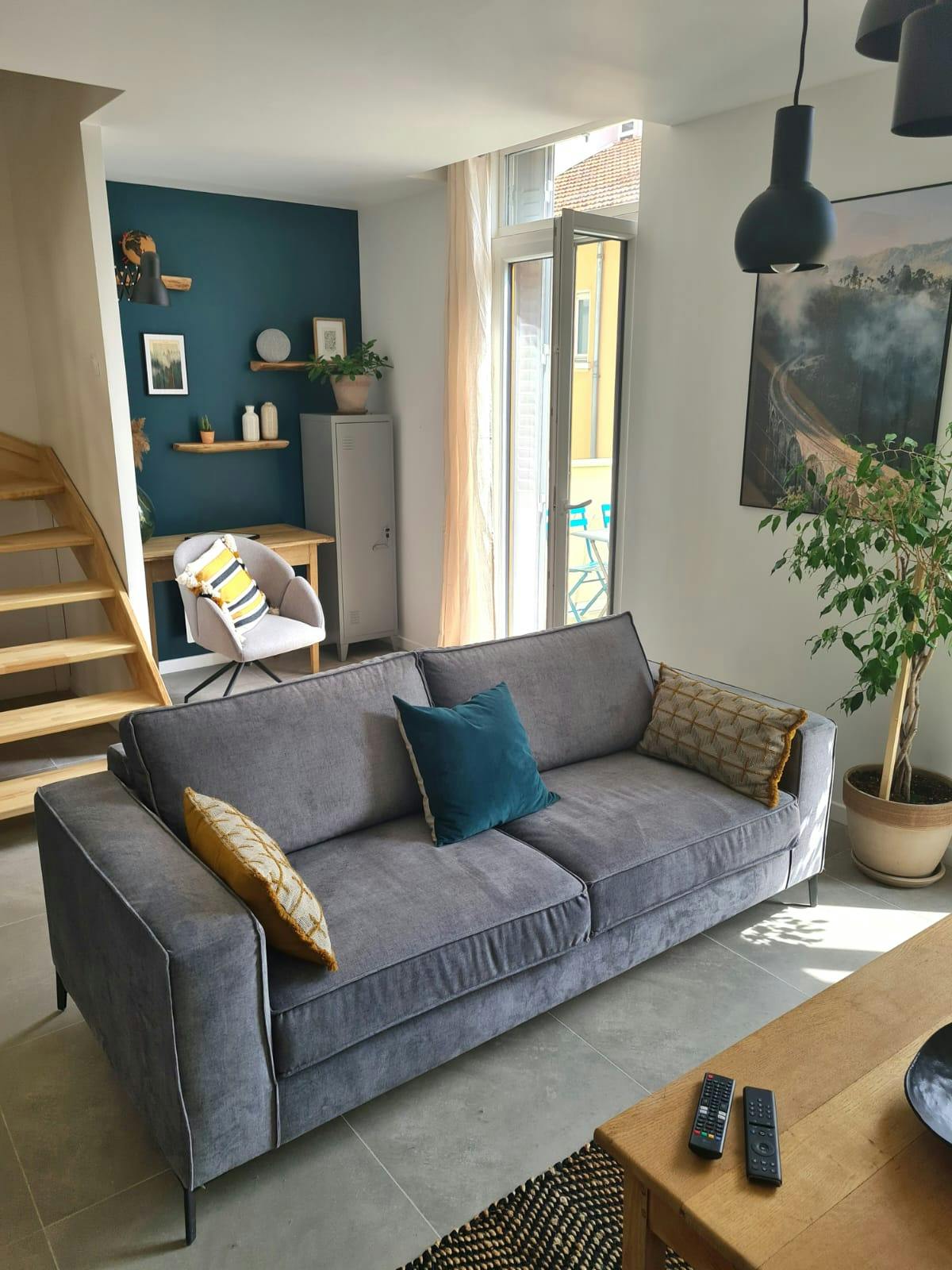 preview gallery tile
