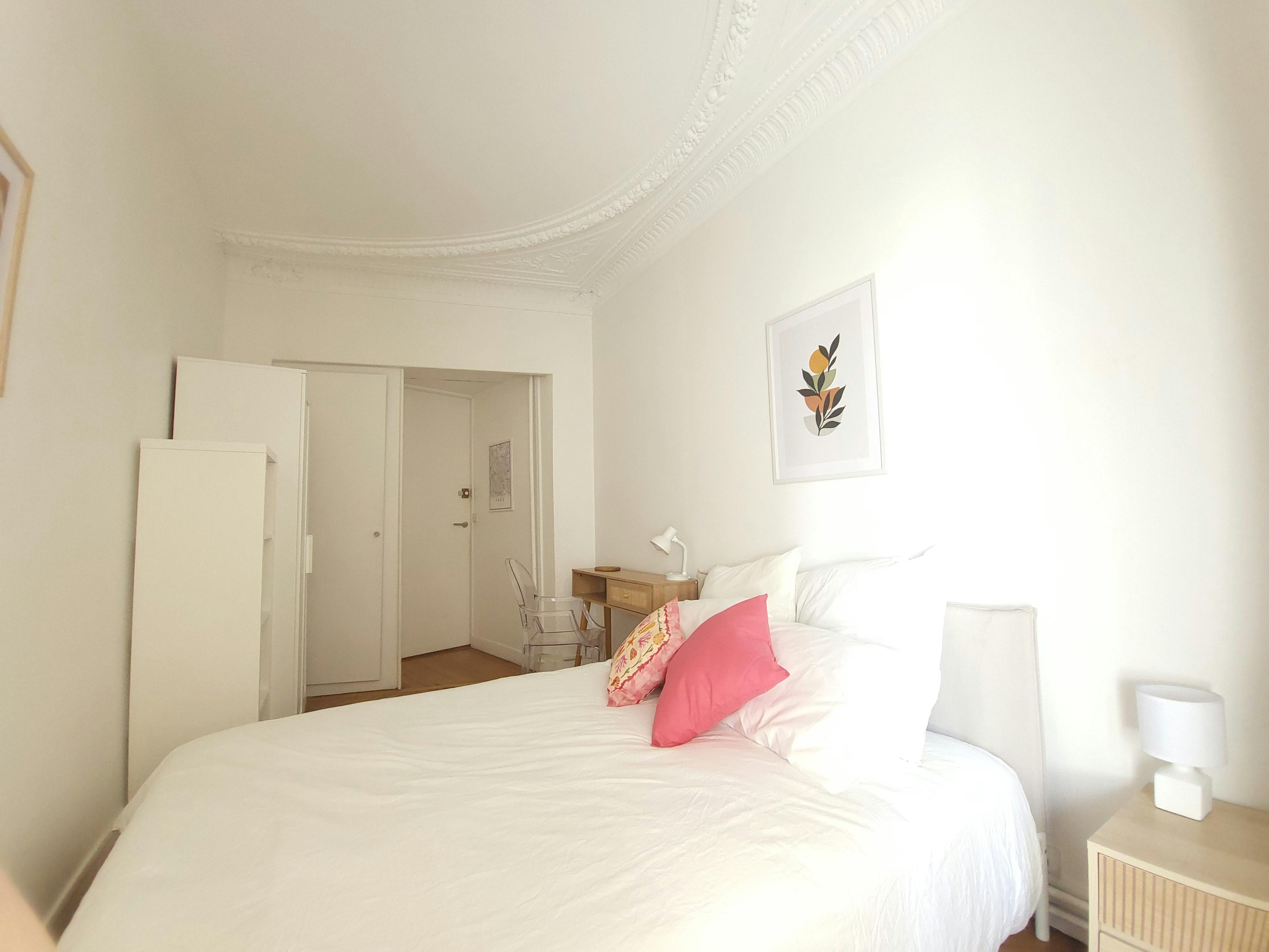 Private room in Rue des Saussaies, Paris (1743172) room image 1