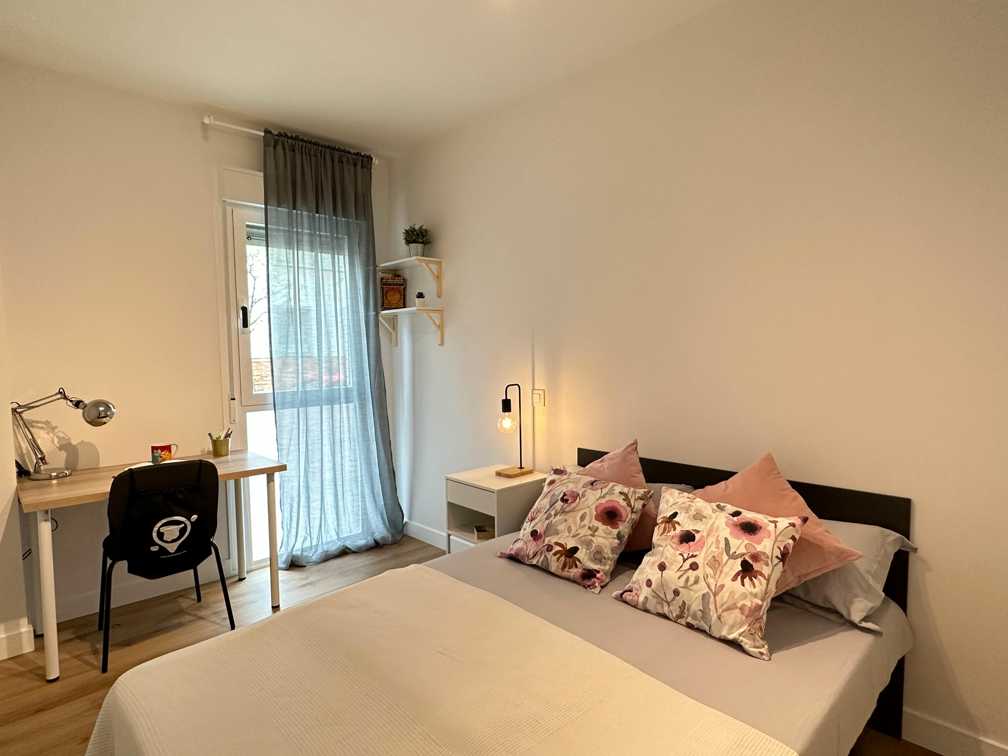 Calle de Pilar, Madrid preview