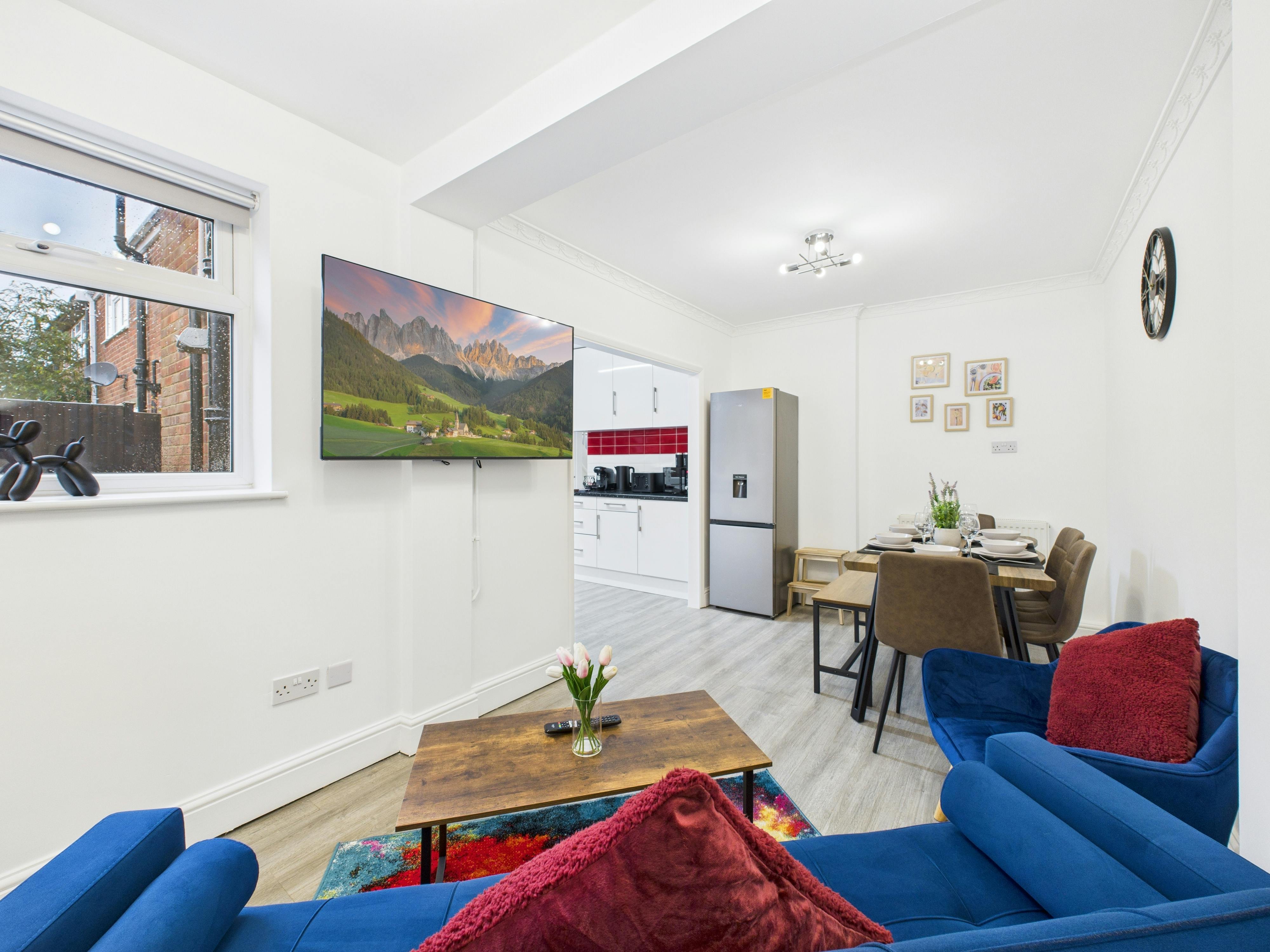 Hus att hyra för 4 992 GBP i månaden i Market Harborough, Ireton Road
