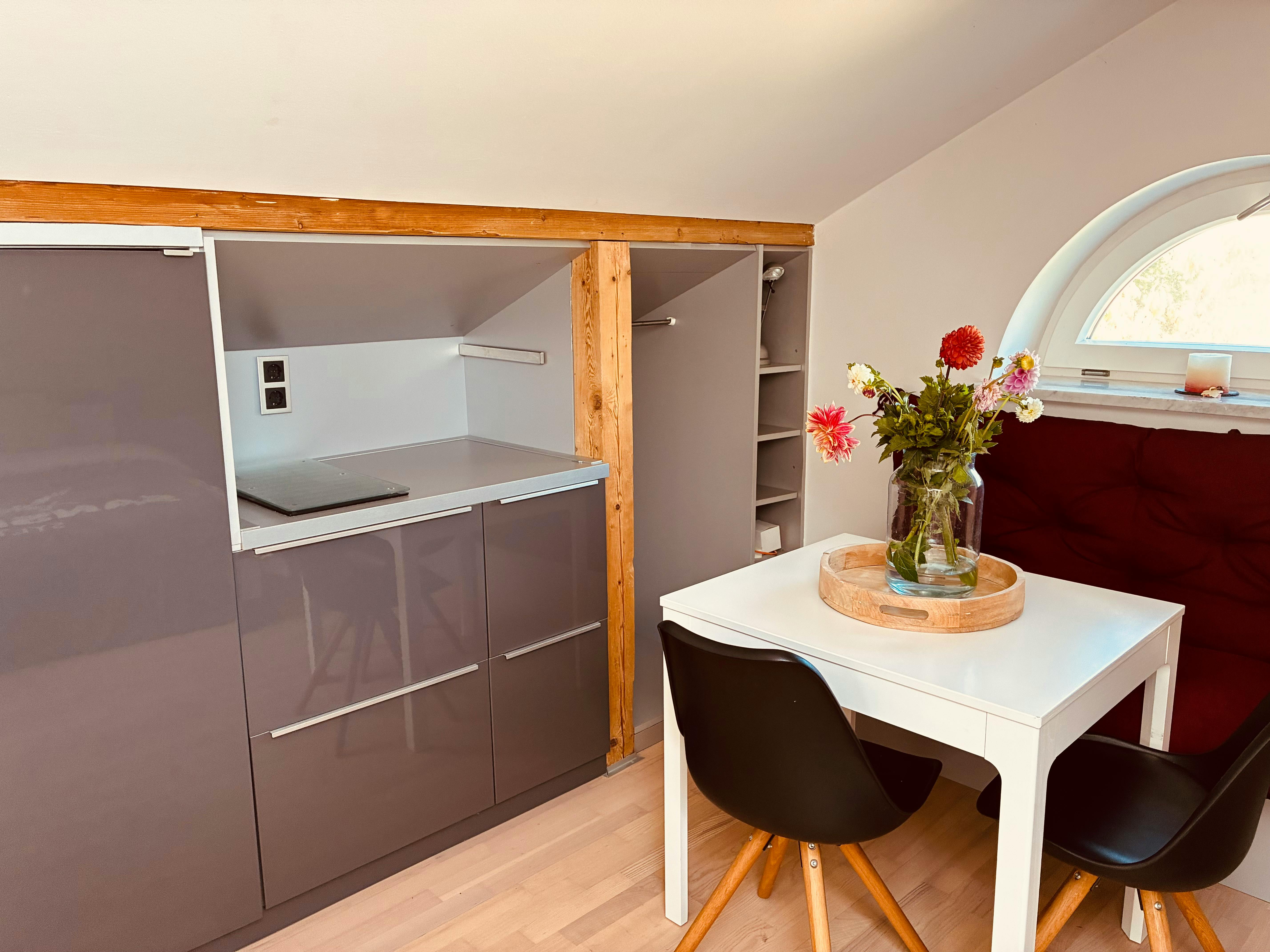 Apartment for rent for €1,290 per month in Munich, Carl-Orff-Bogen