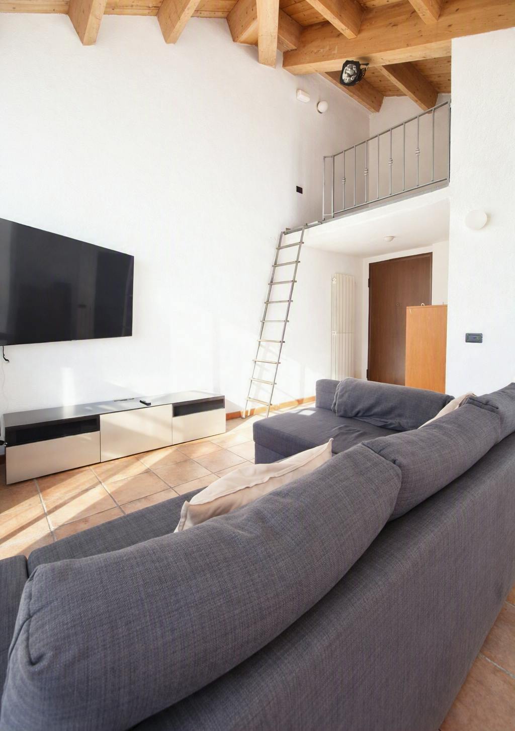 2-Bedroom Apartment in Via Giovanni Battista Varè, Milan (1743307) ROOM