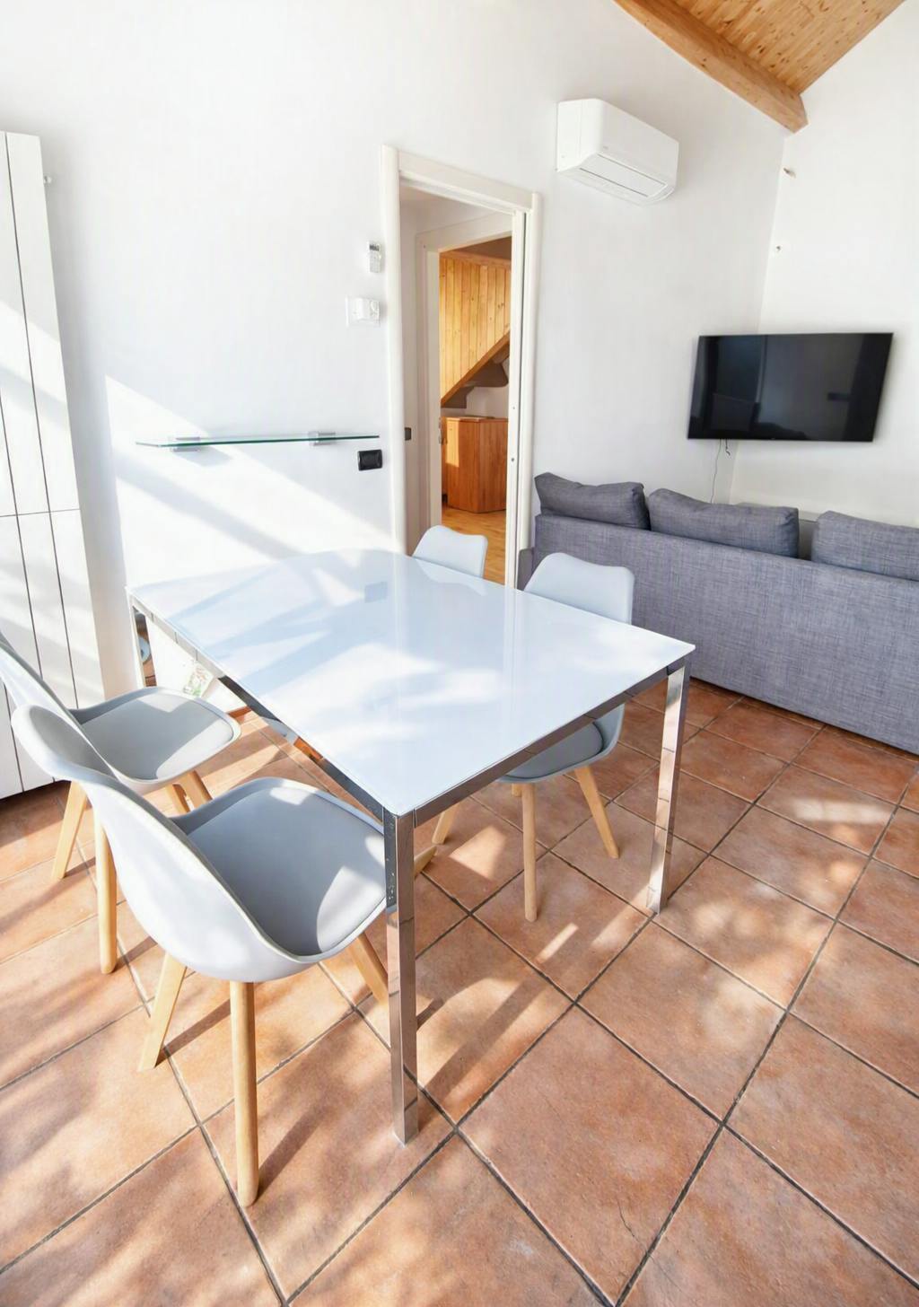 2-Bedroom Apartment in Via Giovanni Battista Varè, Milan (1743307) ROOM 2