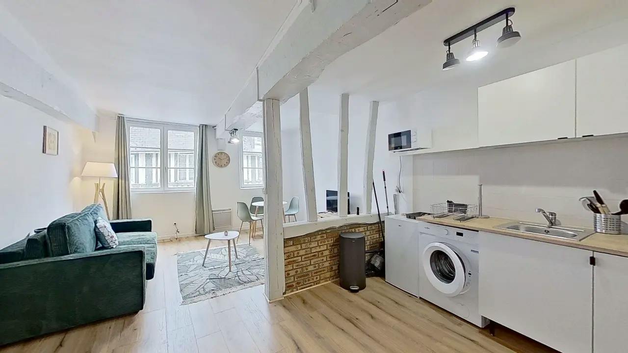 Apartment for rent for €650 per month in Rouen, Rue Saint-Hilaire