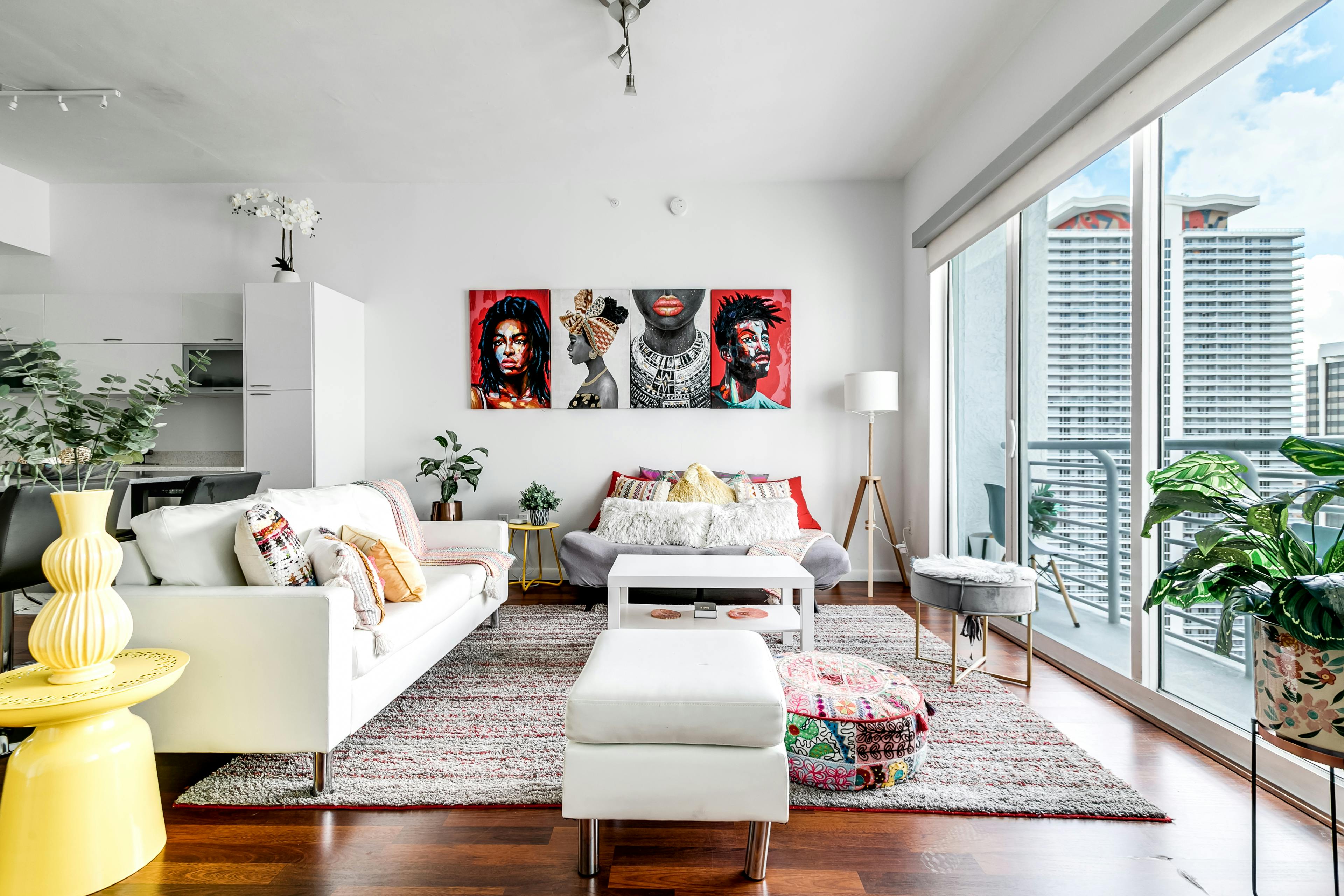 Immeuble à louer pour 3 442 €/mois à Miami, Northeast 3rd Street
