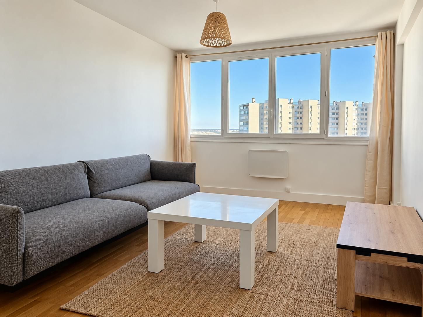 Apartment for rent for €1,200 per month in Lyon, Rue Louis Thévenet