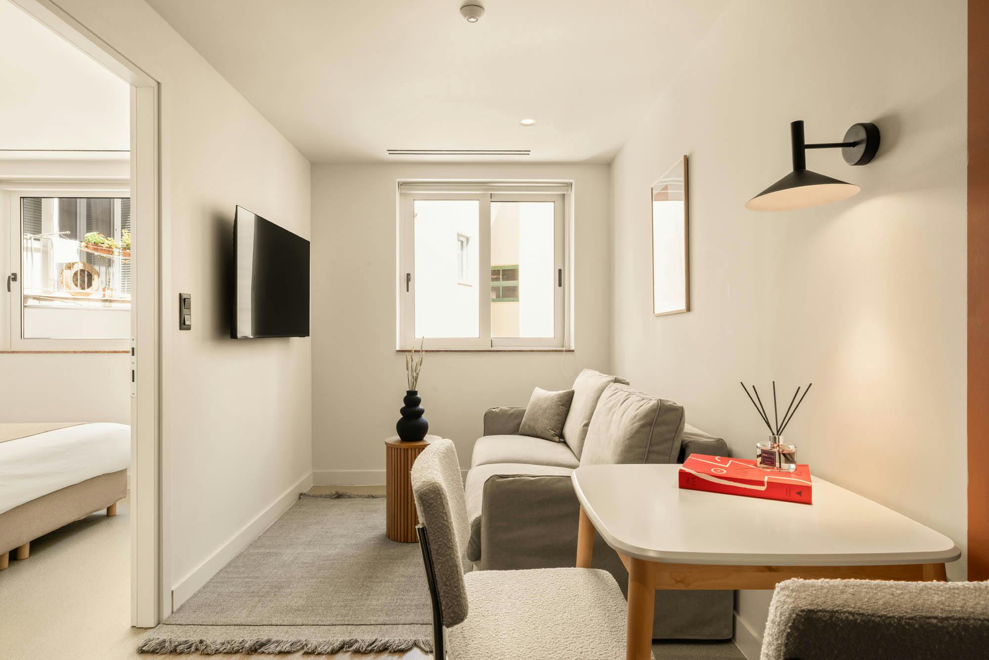 Apartment for rent for €860 per month in Exárcheia, Mpotasi