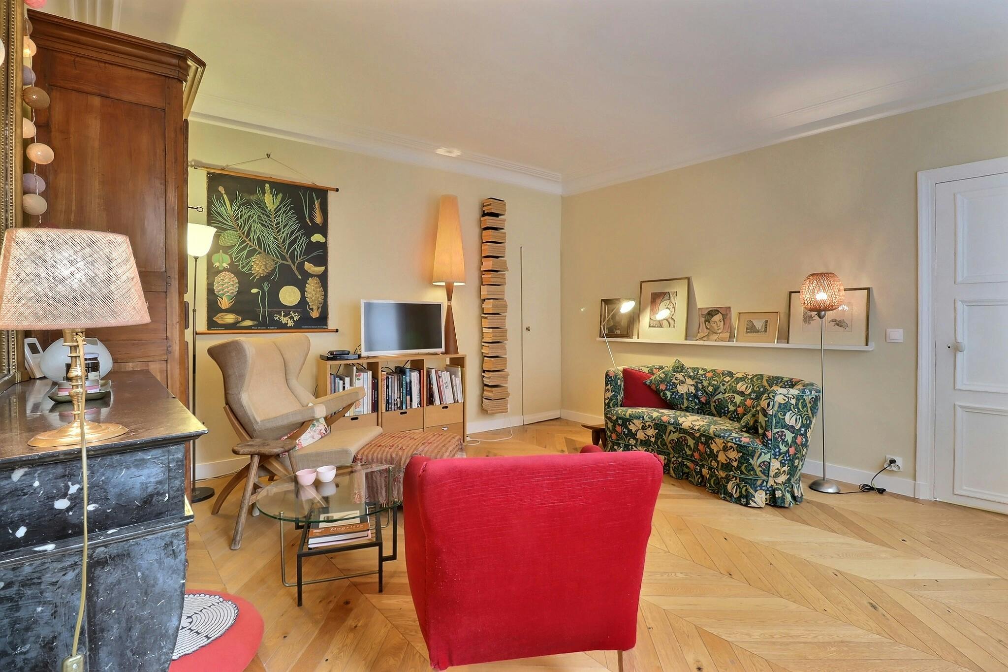 1-Bedroom Apartment in Rue Clauzel, Paris (1743495) ROOM