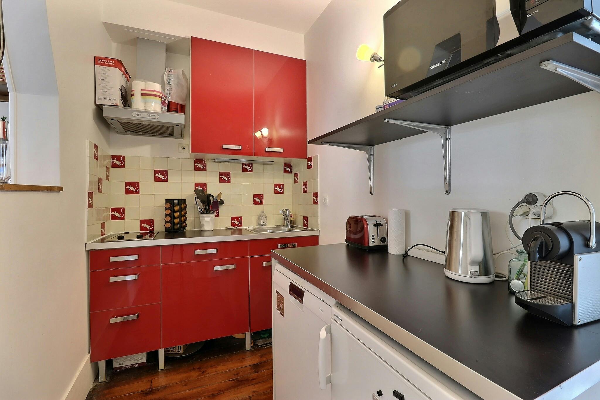 1-Bedroom Apartment in Rue Nicolo, Paris (1743497) room image 10