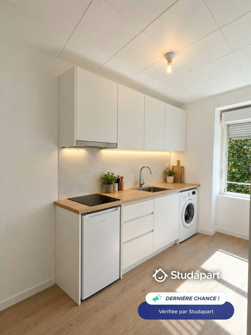 Apartment for rent for €699 per month in Nantes, Rue de Belleville