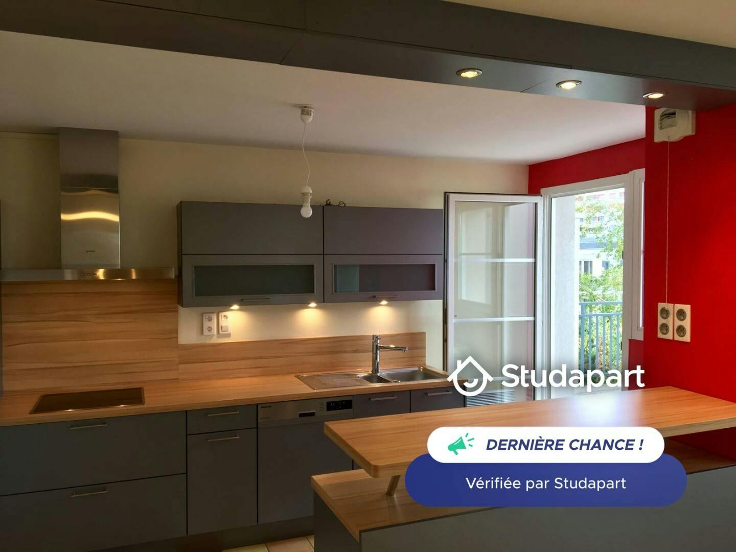 Apartment for rent for €792 per month in Orléans, Rue du Faubourg Madeleine