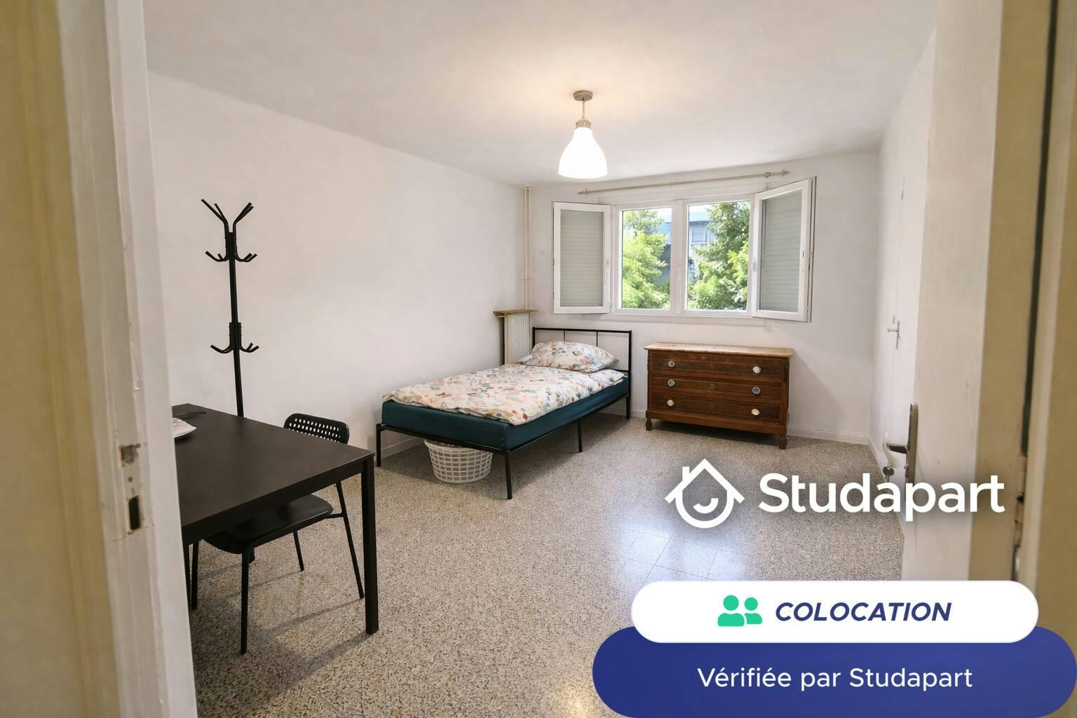 Private room for rent on Parc Dromel, Marseille - Vue 3