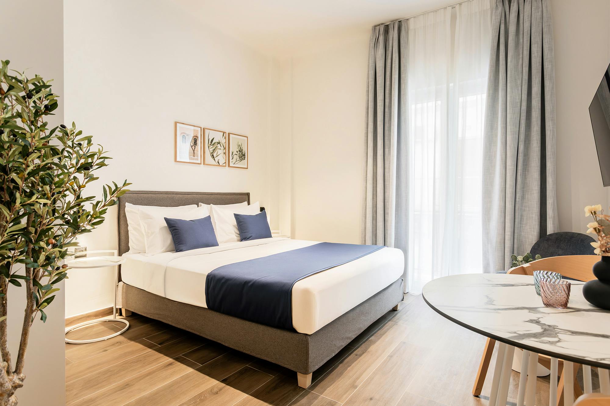 Kleomenous, Athina preview