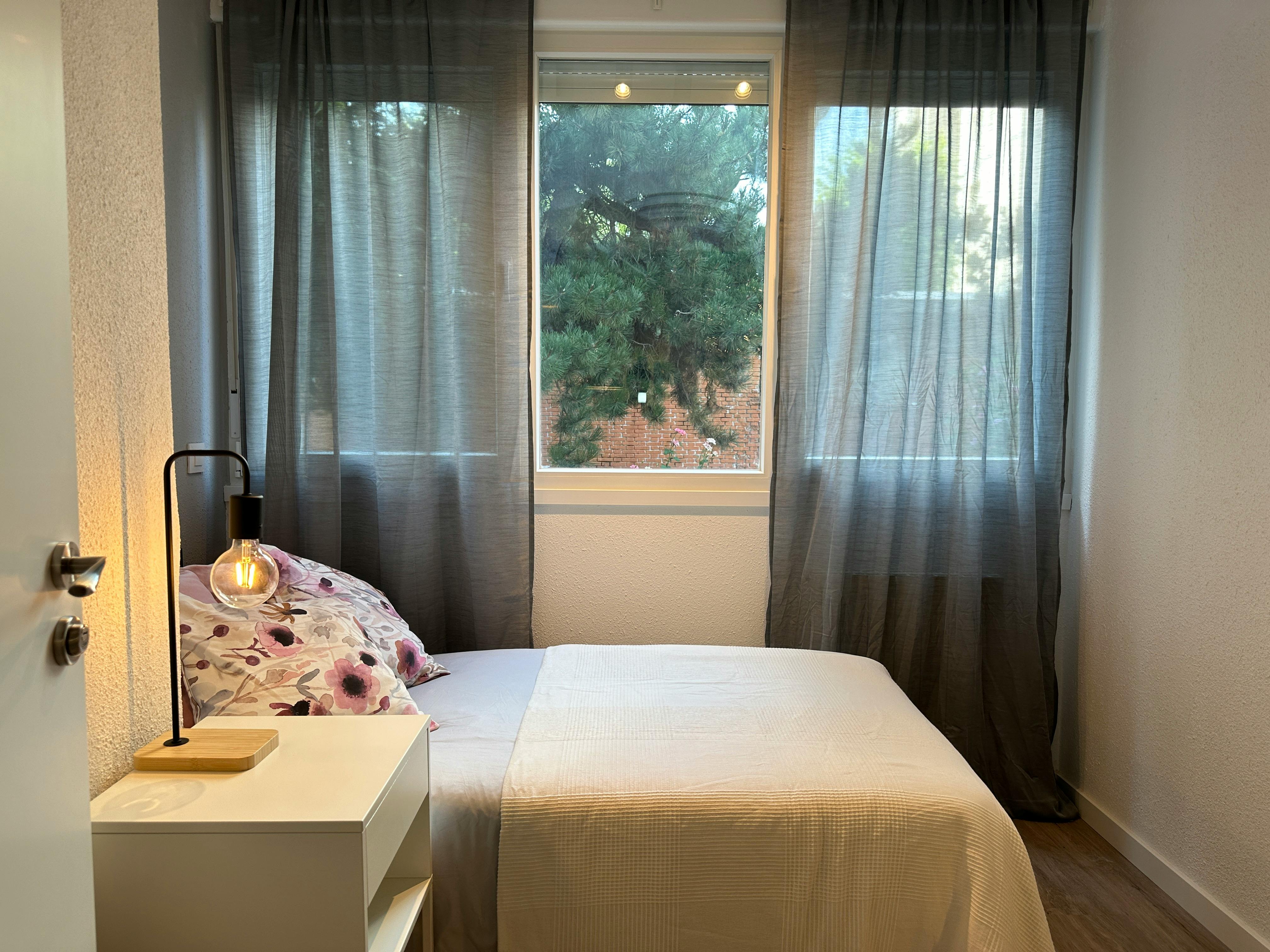 Calle de Escalona, Madrid preview