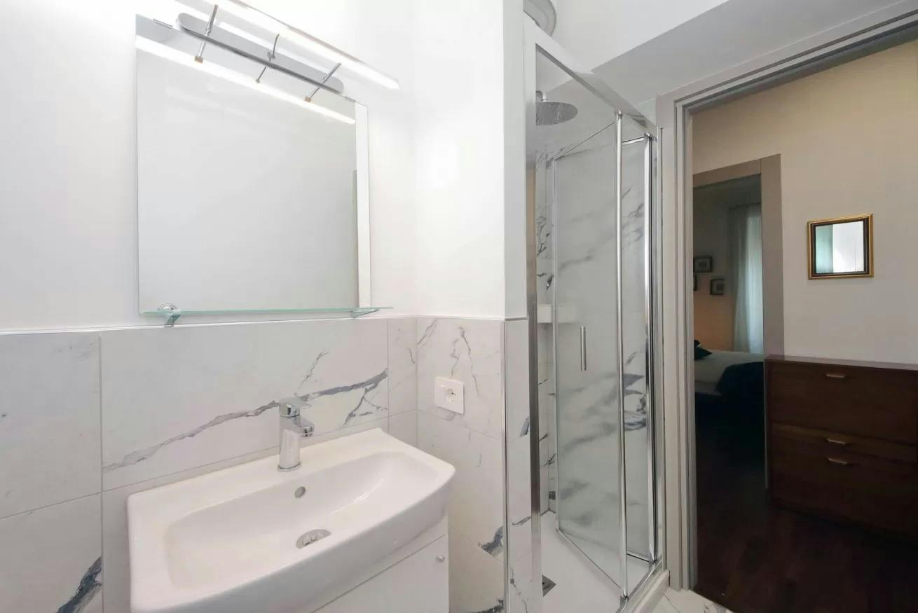 3-Bedroom Apartment in Via Francesco Bolognesi, Rome (1743671) room image 10