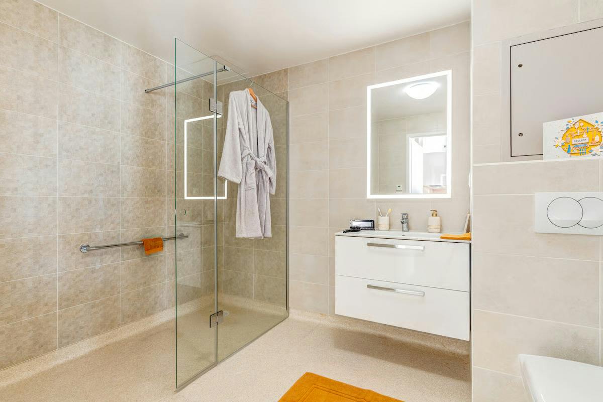 1-Bedroom Apartment in Avenue Paul Doumer, Rueil-Malmaison (1743678) COMMON_AREA 3