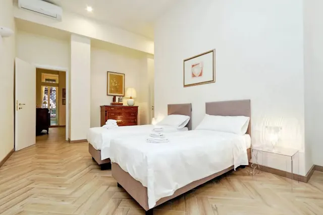 2-Bedroom Apartment in Via Sistina, Rome (1743752) room image 10