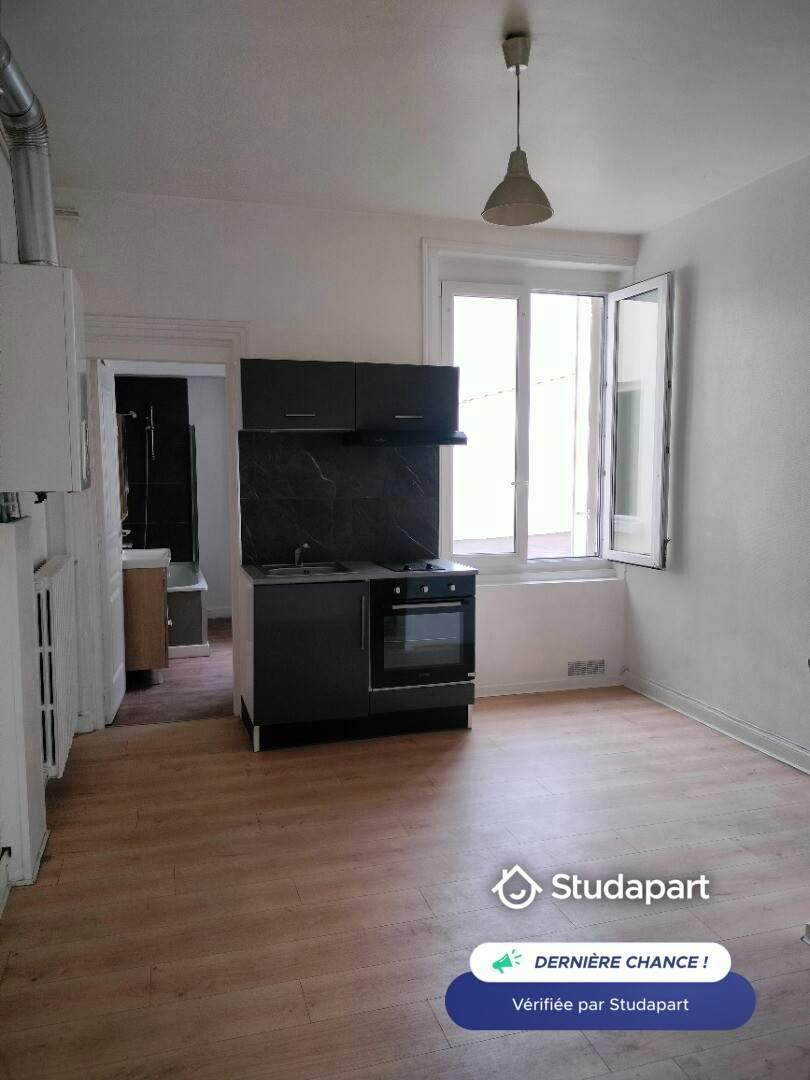 Appartement à louer pour 620 €/mois à Reims, Rue Géruzez