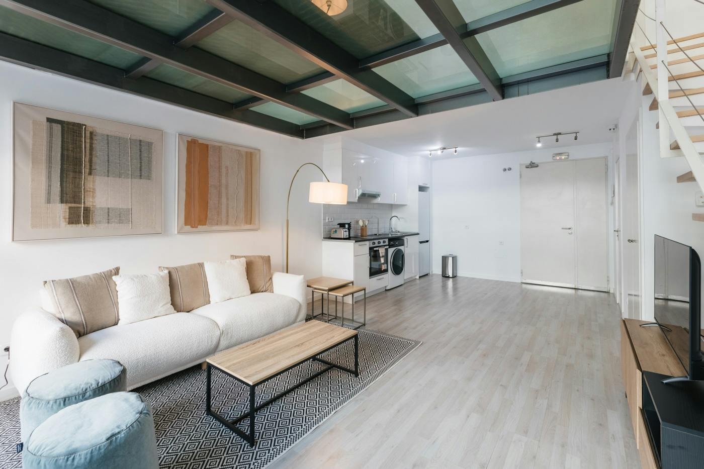 1-Bedroom Building in Calle de Julián Camarillo, Madrid (1743899) ROOM 1