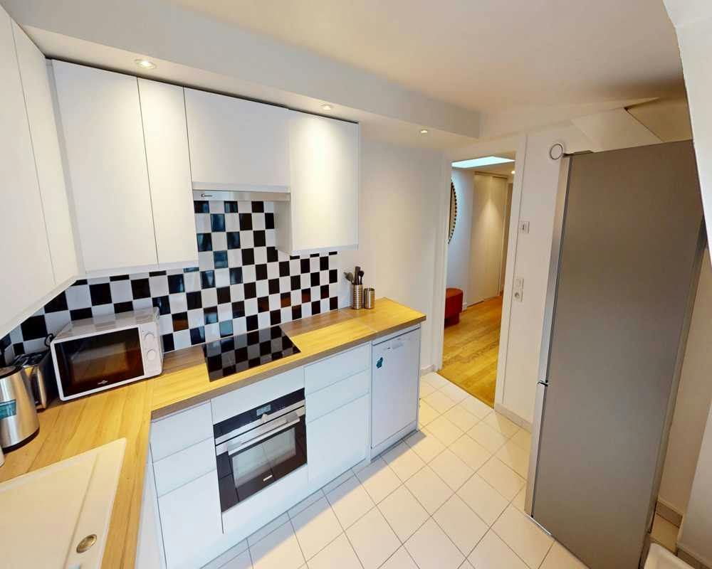 Private room for rent on Boulevard de la Madeleine, Paris - Plus