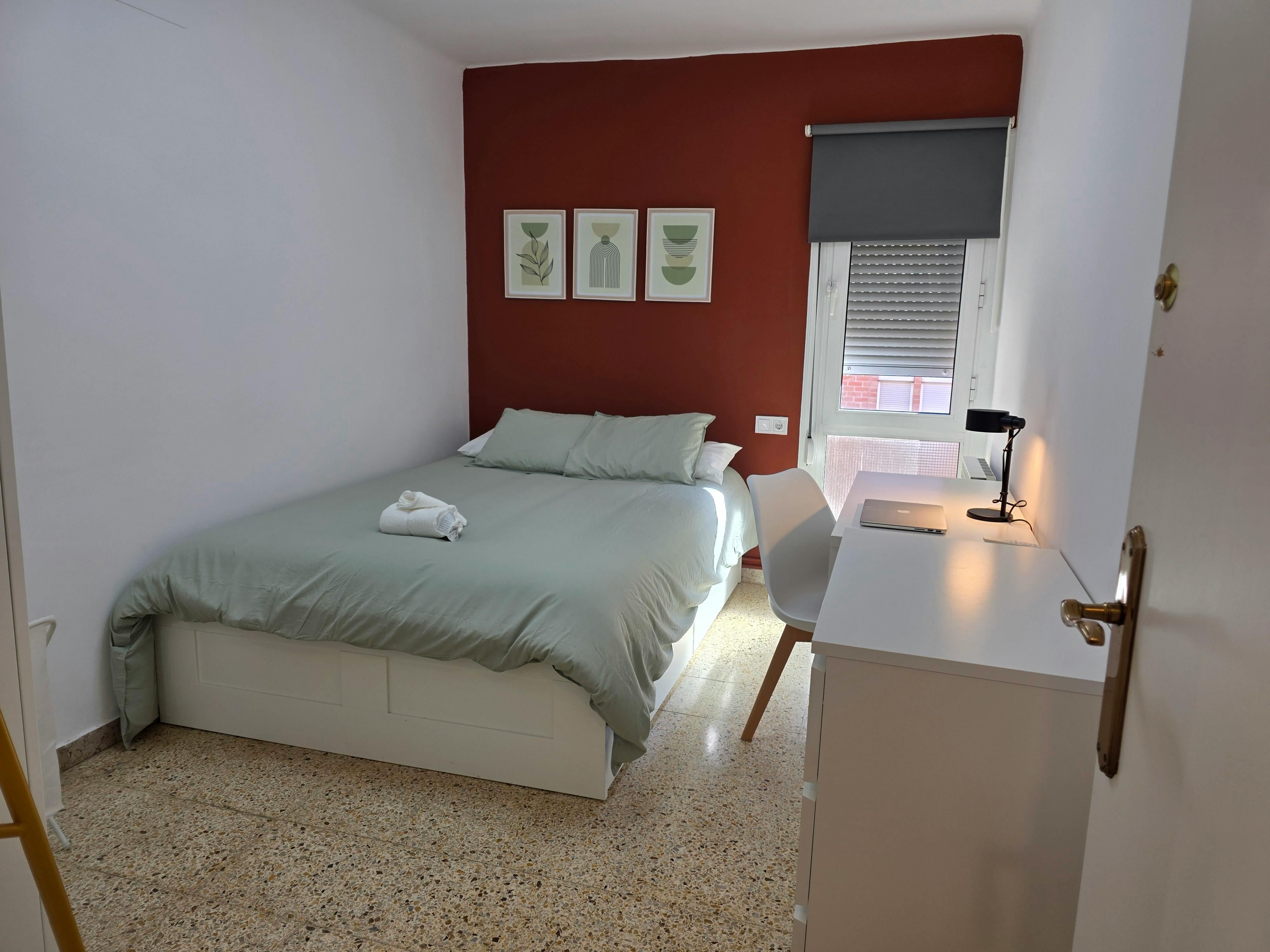 Chambre privée à louer pour 520 €/mois à Sabadell, Carrer d'Aristòtil