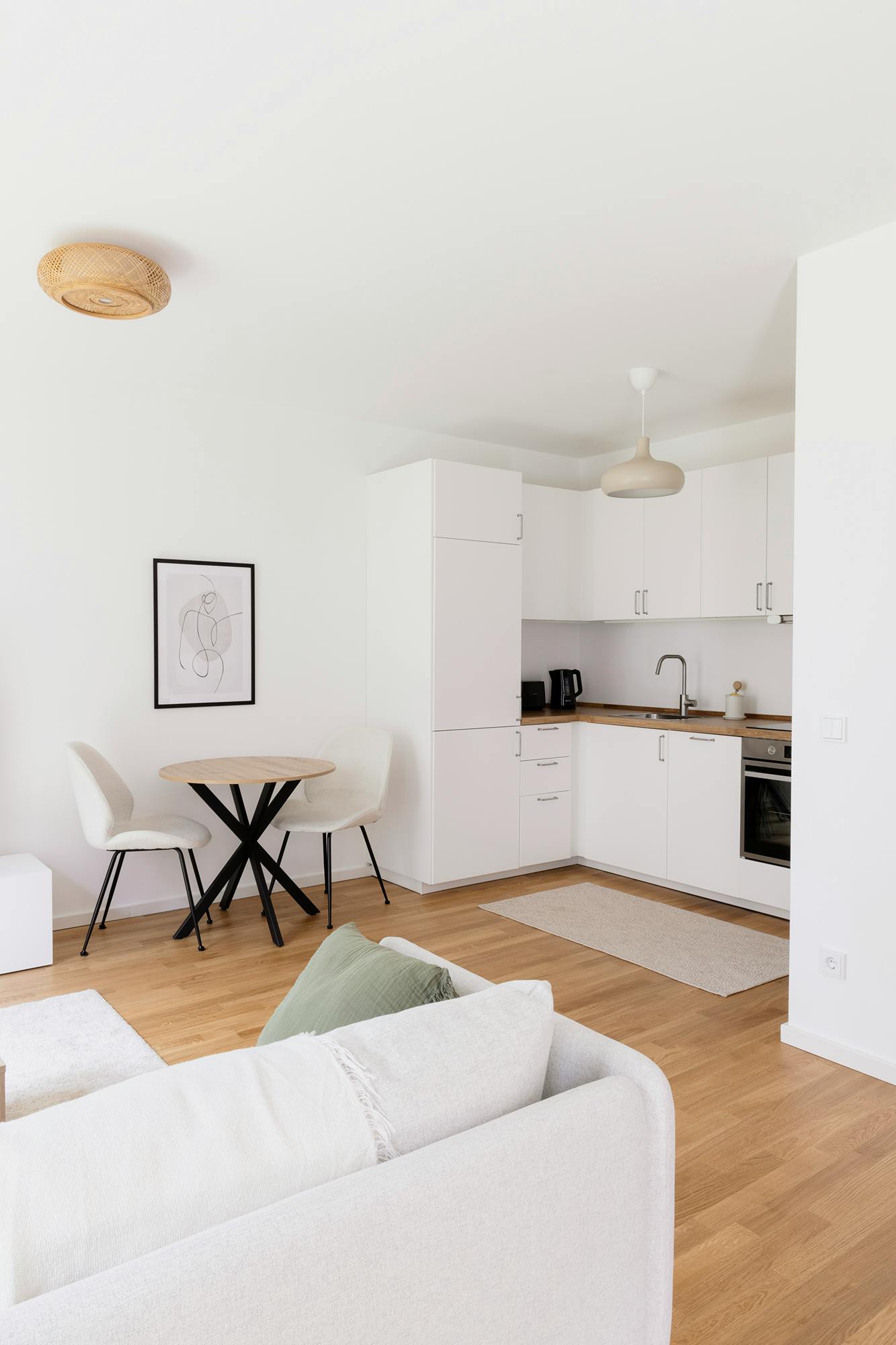 Apartment for rent for €1,550 per month in Schönefeld, Alt Schönefeld
