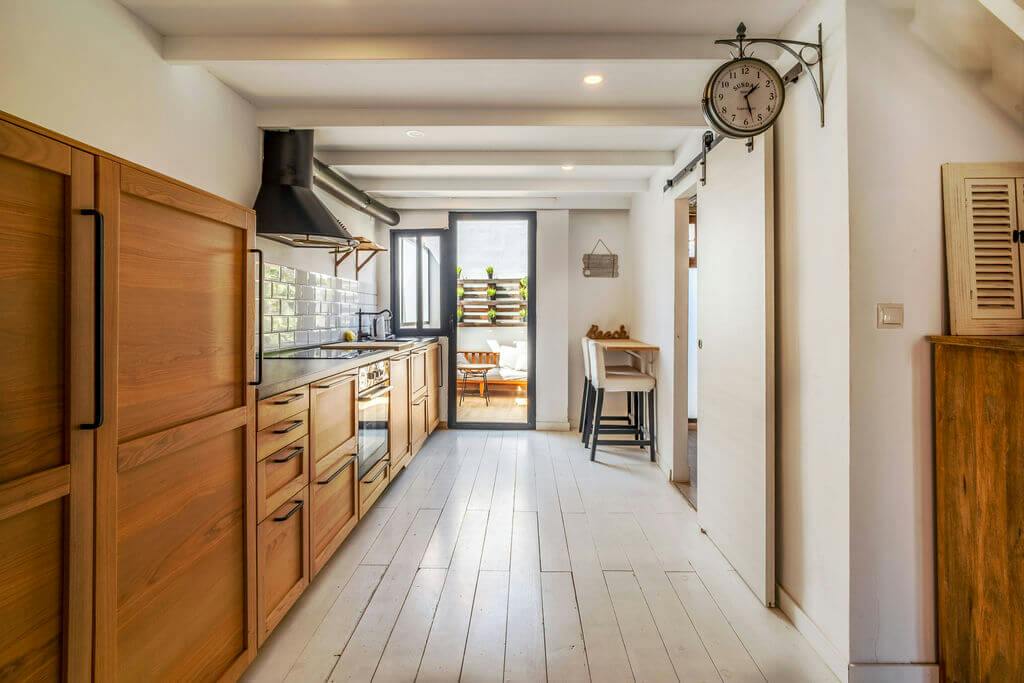 1-Bedroom Apartment in Carrer d'Escalante, Valencia (1744025) ROOM 1