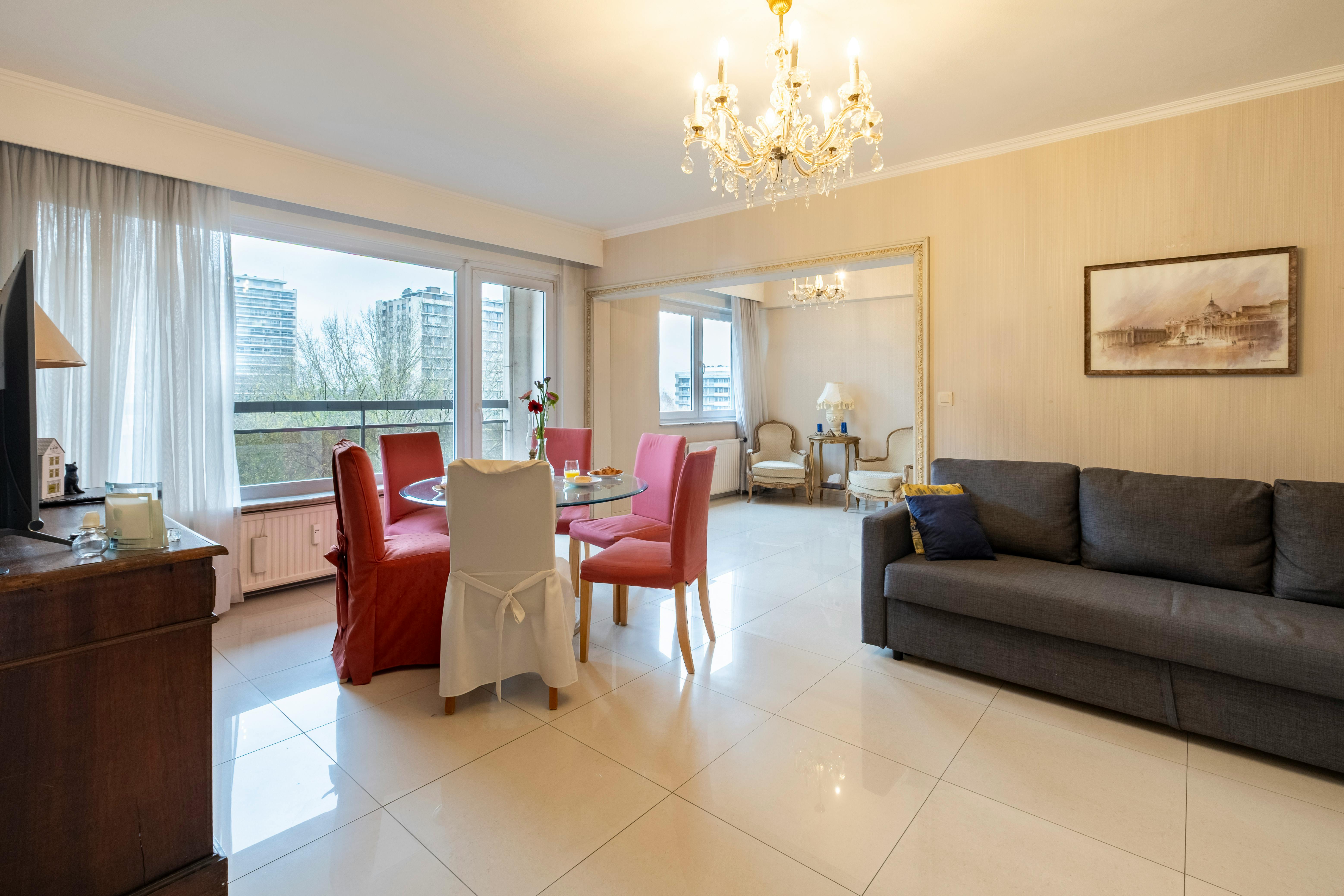 Mieszkanie do wynajęcia za 1120 € miesięcznie w mieście Brussels, Avenue Mutsaard