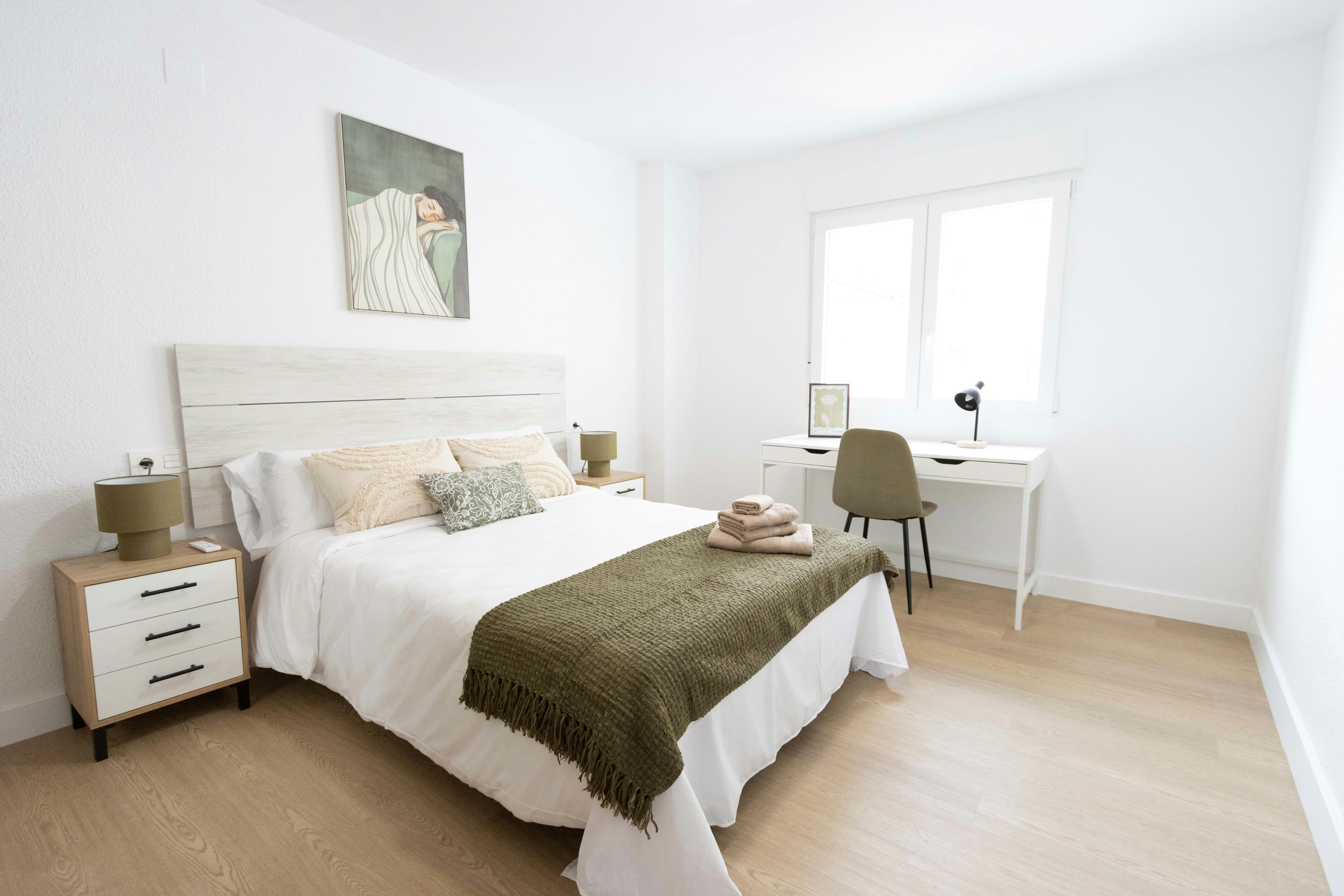 Private room for rent for €420 per month in Castelló de la Plana, Avenida Hermanos Bou
