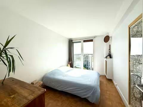 2-Bedroom Apartment in Quai de la Loire, Paris (1744223) ROOM 4