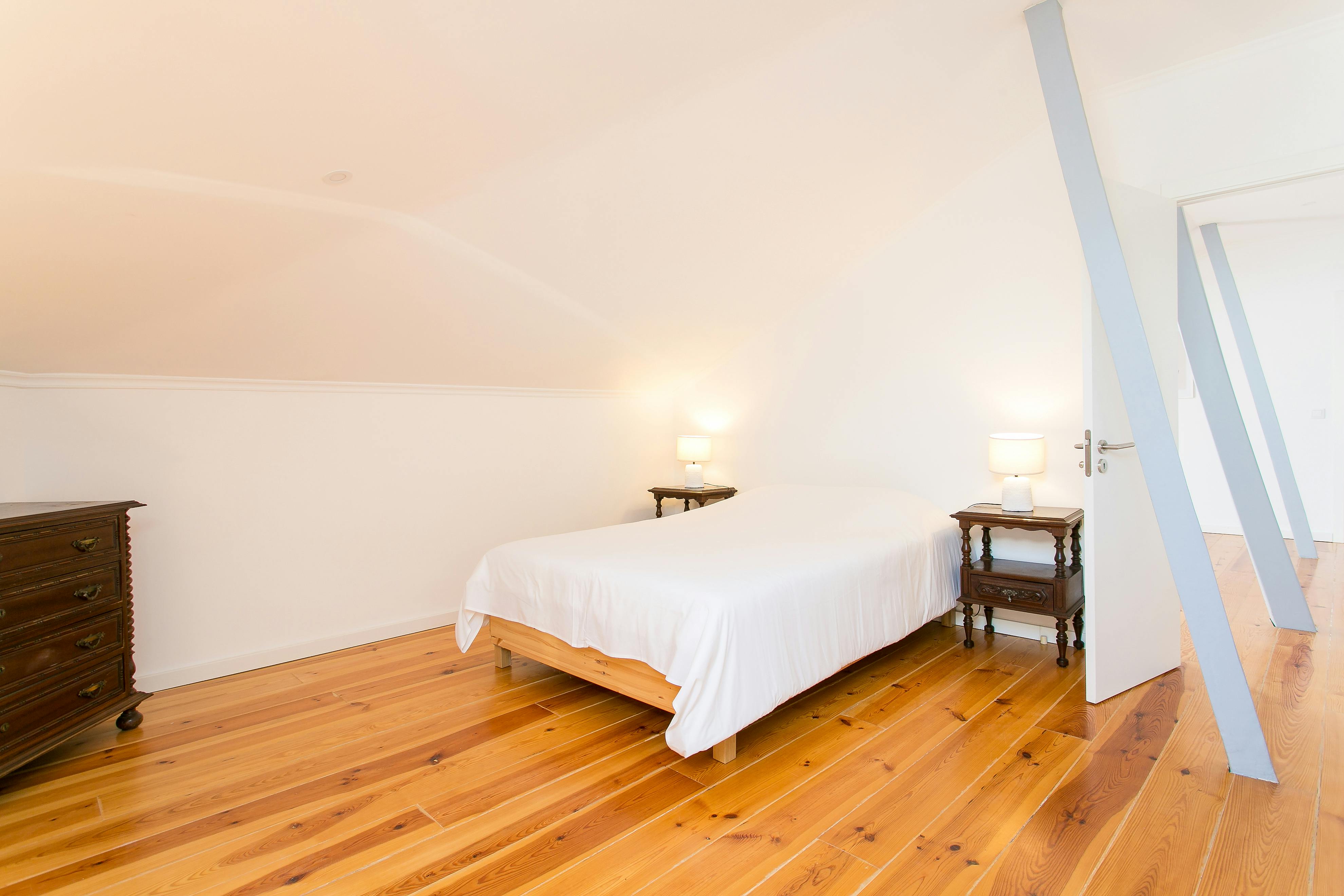Private room in Avenida Almirante Reis, Lisbon (1744283) room image 2