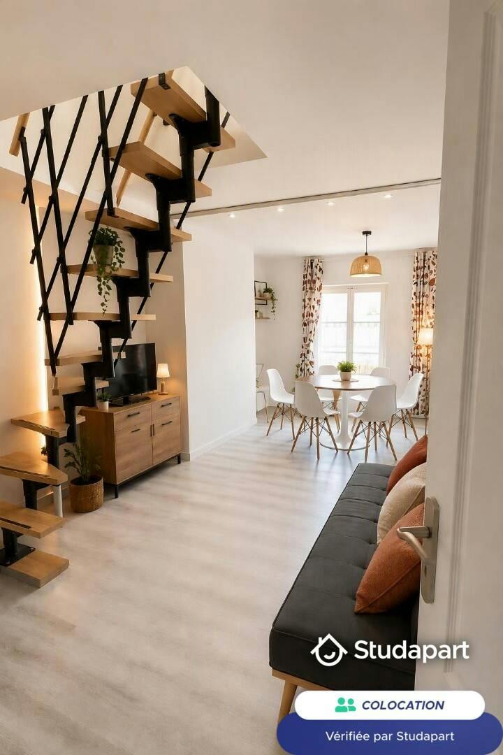 Cameră privată de închiriat pentru 310 EUR pe lună în Troyes, Rue Général Saussier