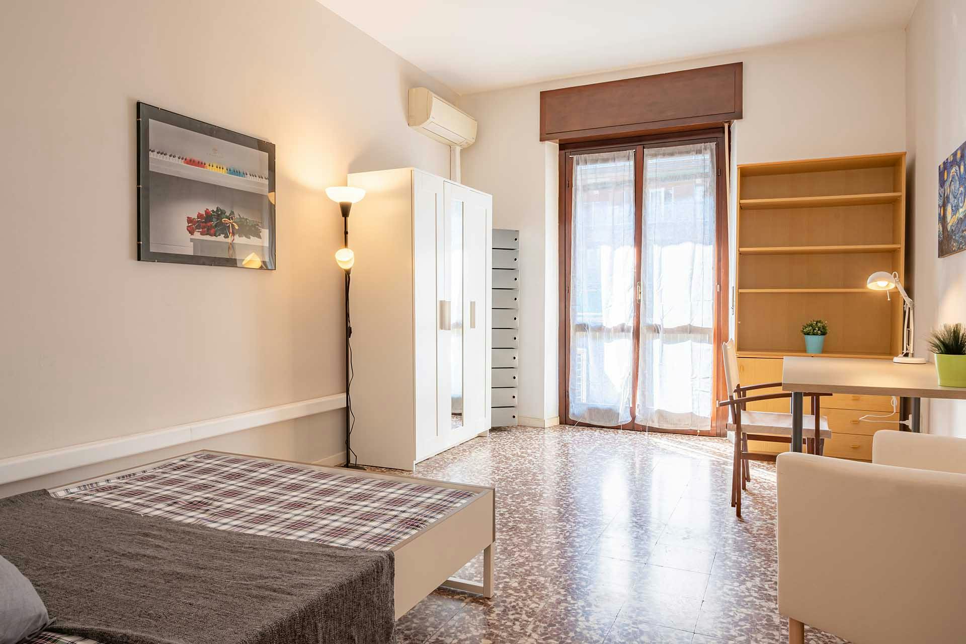 Private room in Viale Sarca, Milan (1744394) ROOM