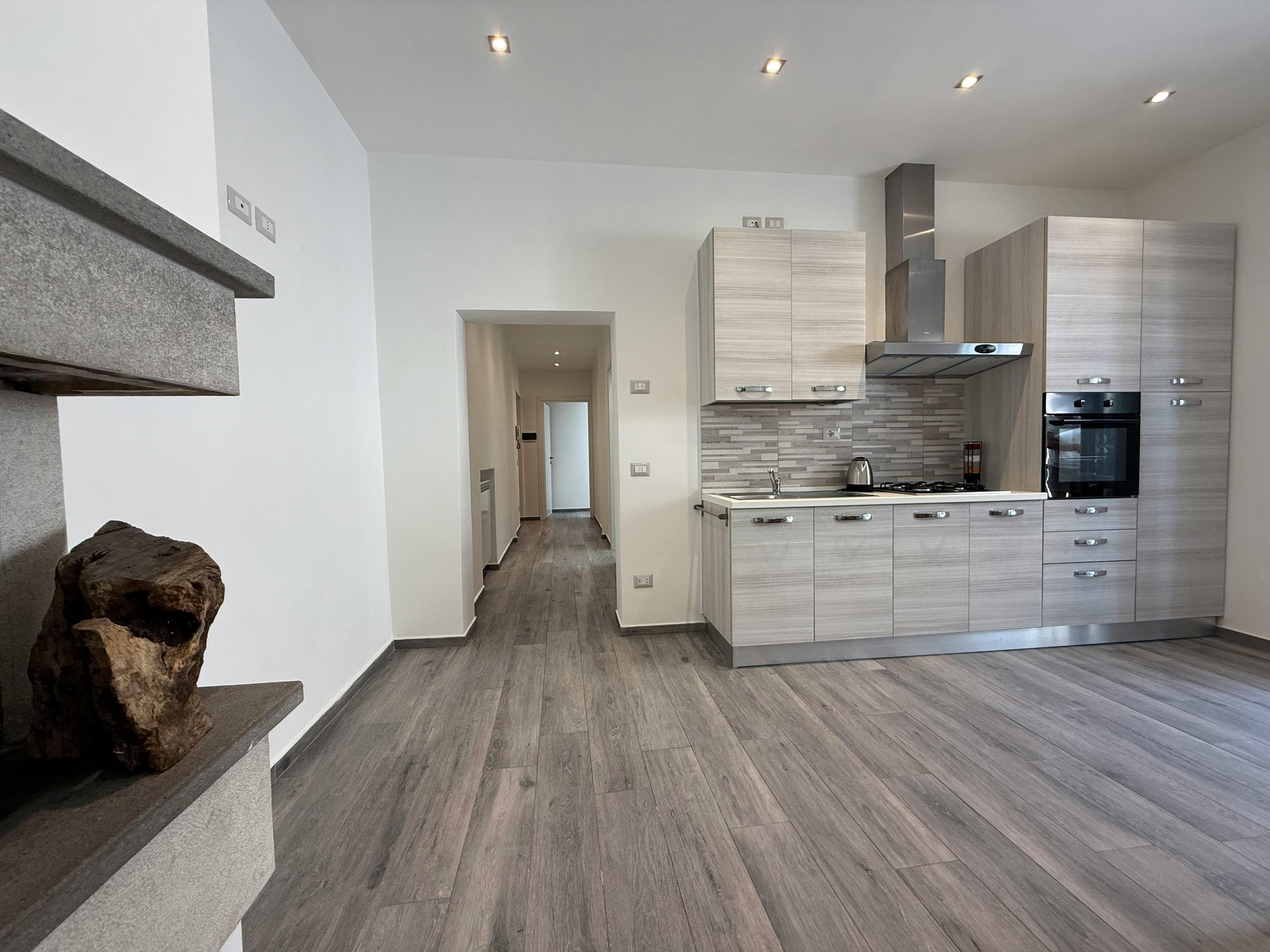 3-Bedroom Apartment in Piazza Vittòrio Emanuele II, Rome (1744416) room image 9