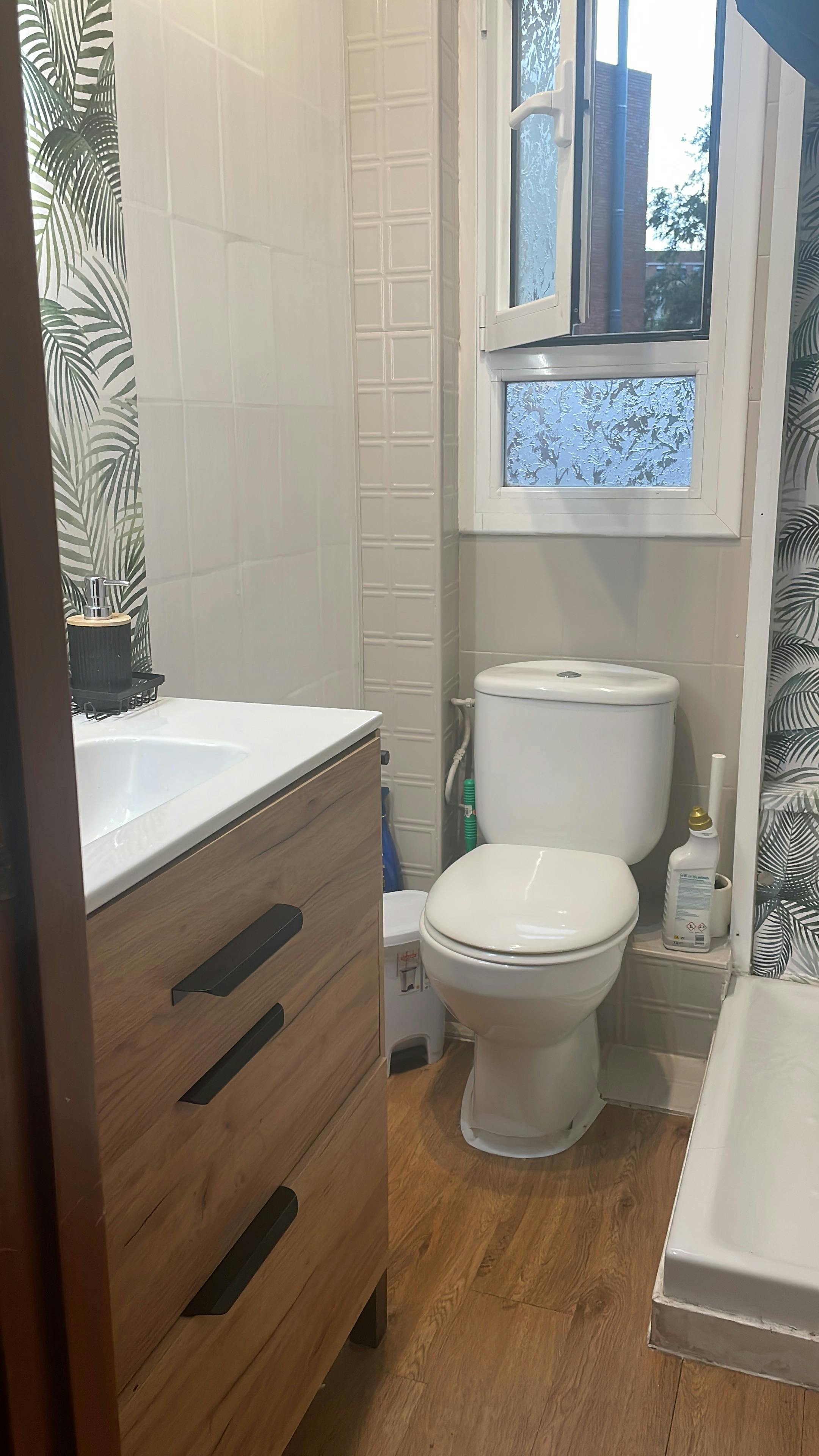 1-Bedroom Apartment in Carrer dels Alts Forns, Barcelona (1744458) room image 9