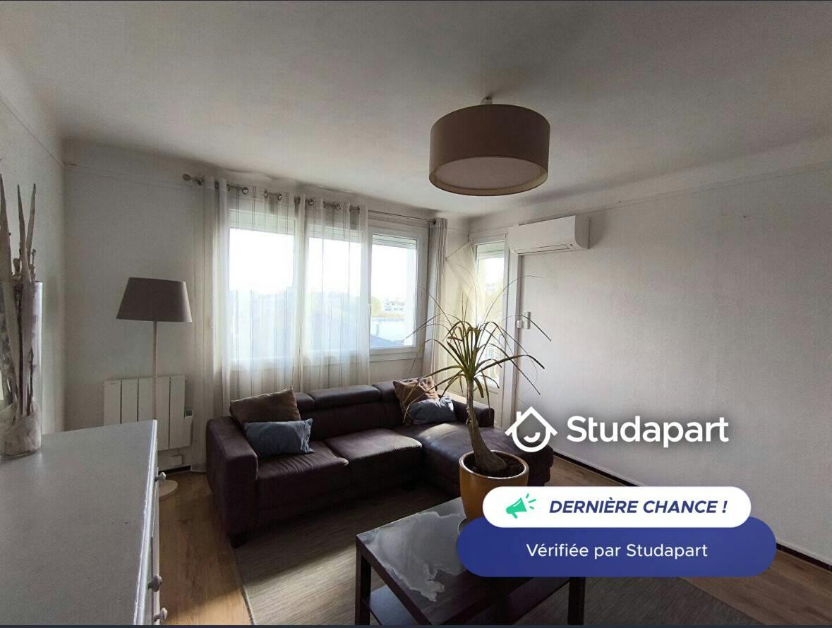 Cameră privată de închiriat pentru 450 EUR pe lună în Nîmes, Rue Sainte-Félicité