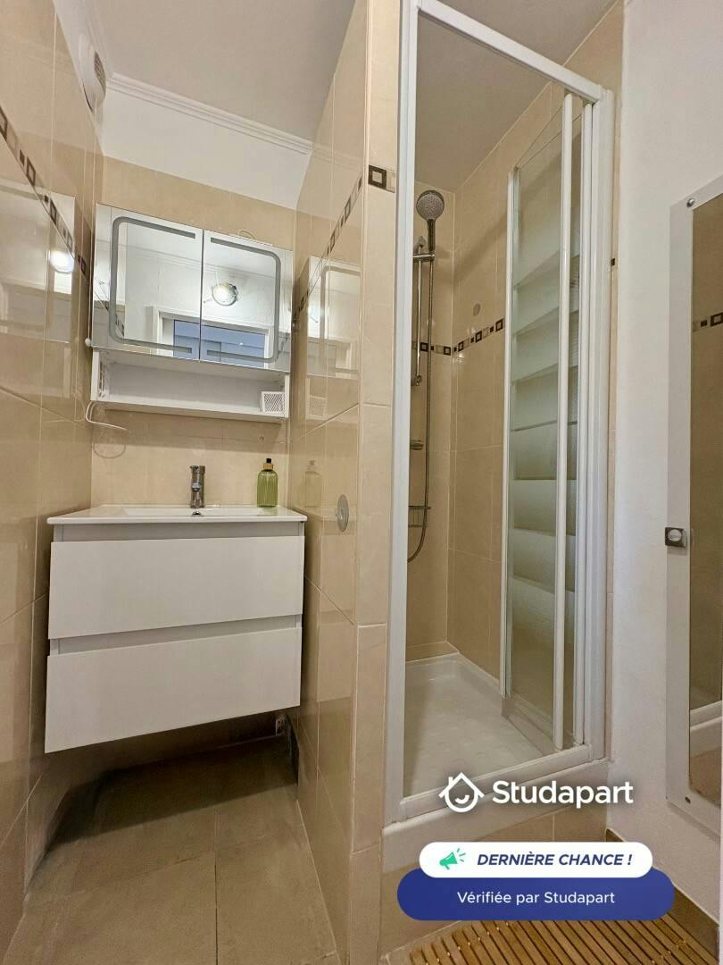 Квартира сдается в аренду за 780 € в месяц в Cagnes-sur-Mer, Chemin du Val Fleuri