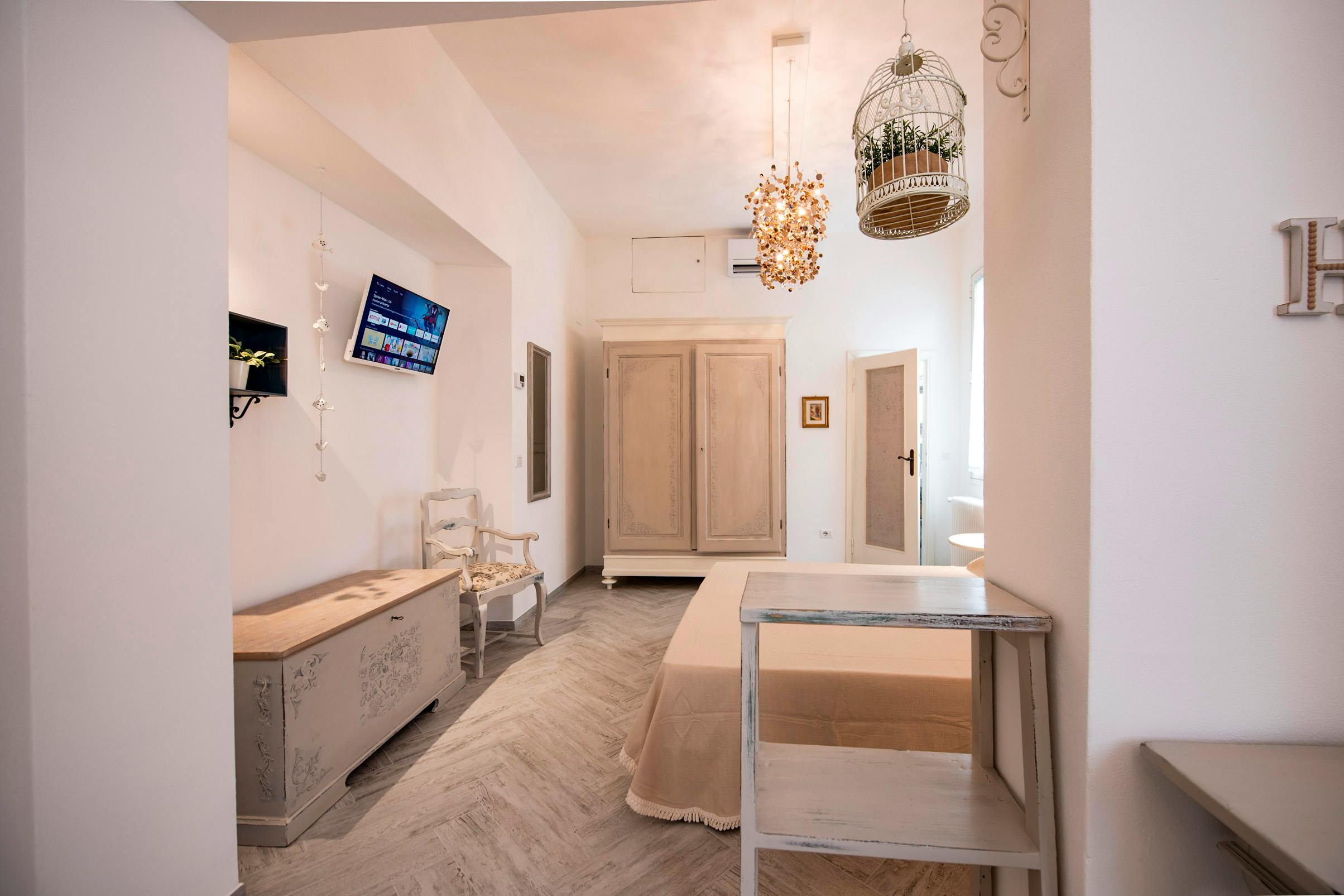 1-Bedroom Apartment in Via Giovanni Lanza, Florence (1744589) room image 10
