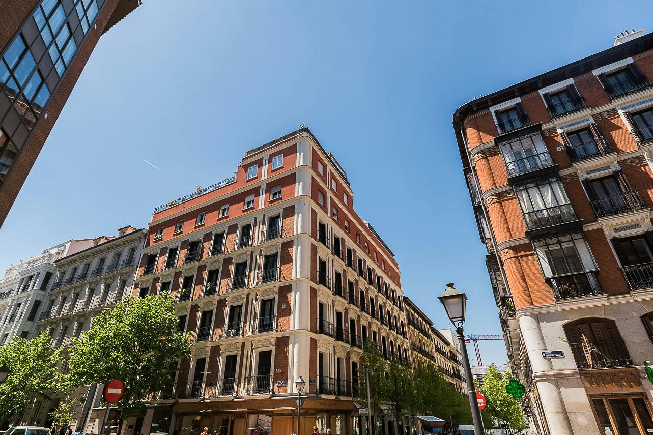 1-Bedroom Apartment in Calle del Conde de Aranda, Madrid (1744766) room image 5
