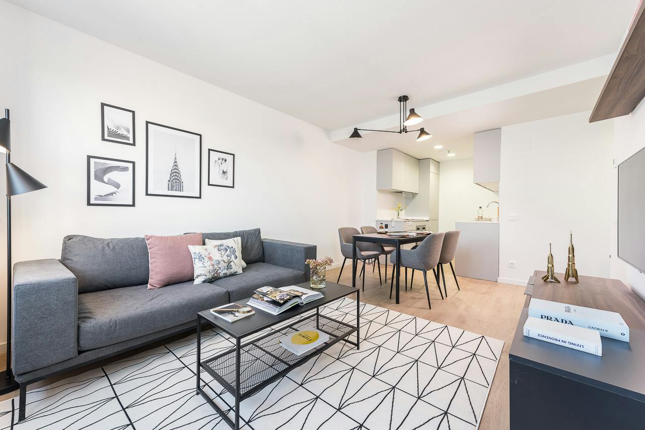 2-Bedroom Apartment in Avenida de José Antonio Corrales, Madrid (1744772) room image 2