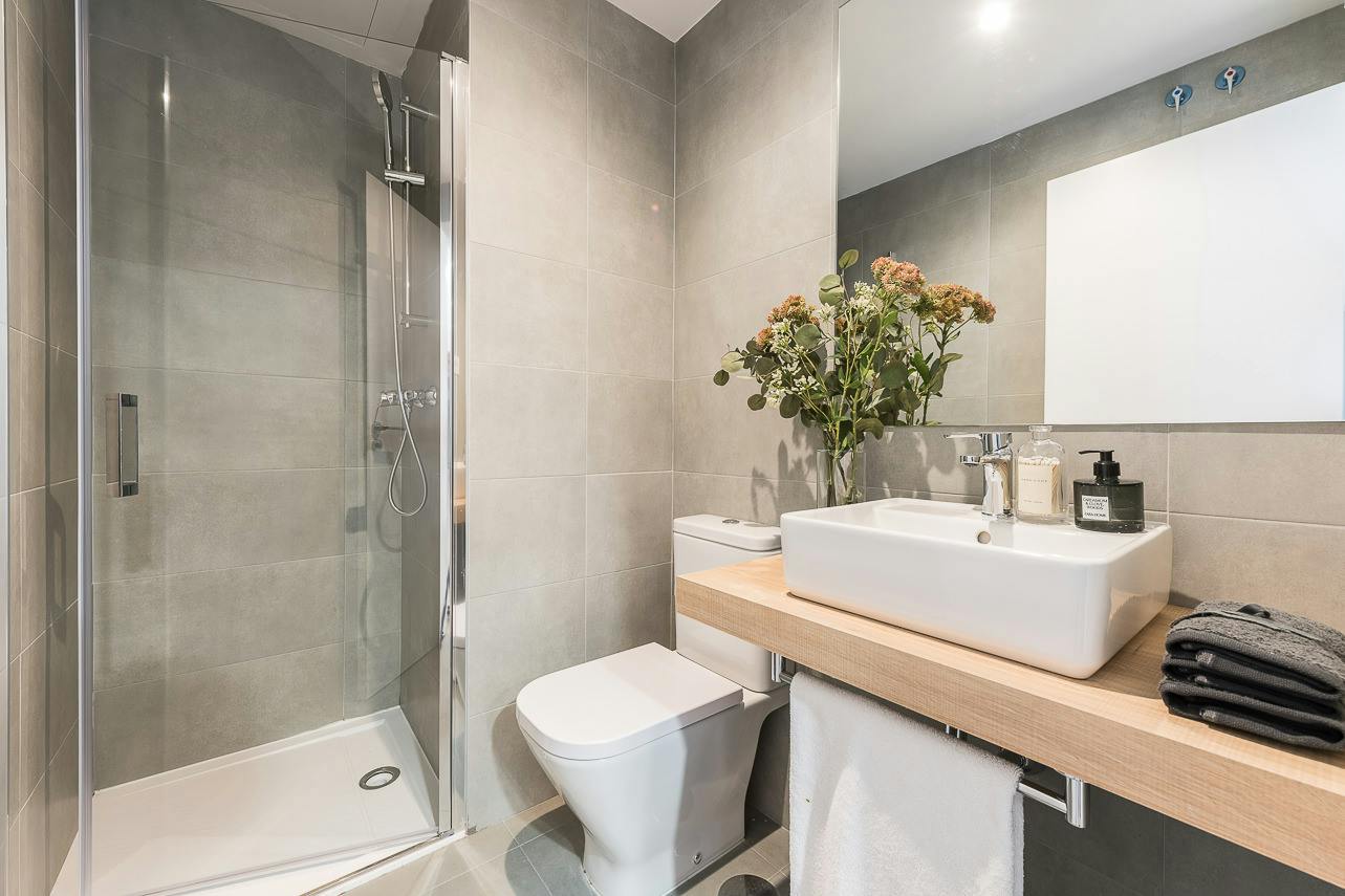 2-Bedroom Apartment in Avenida de José Antonio Corrales, Madrid (1744776) room image 2
