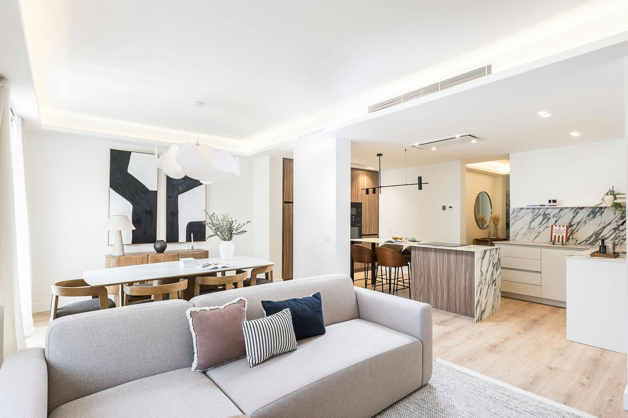 3-Bedroom Apartment in Calle del Conde de Peñalver, Madrid (1744779) ROOM 1